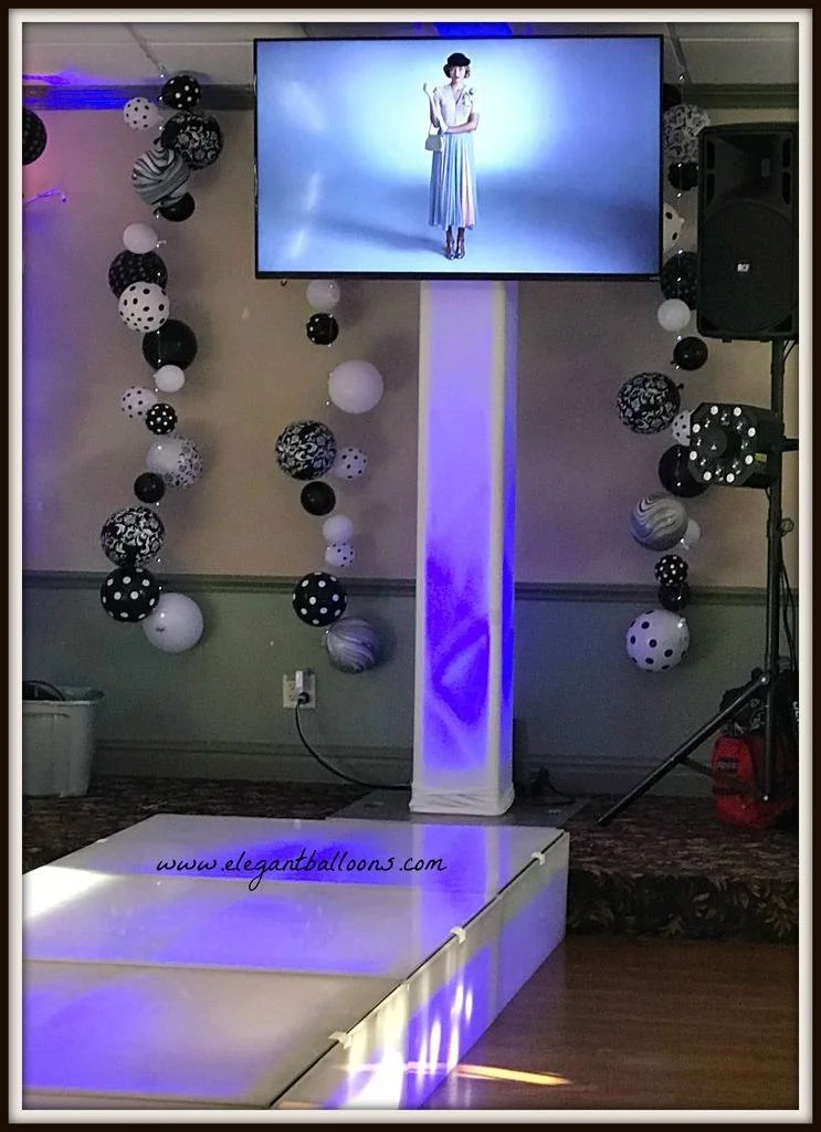 garland back drop runway