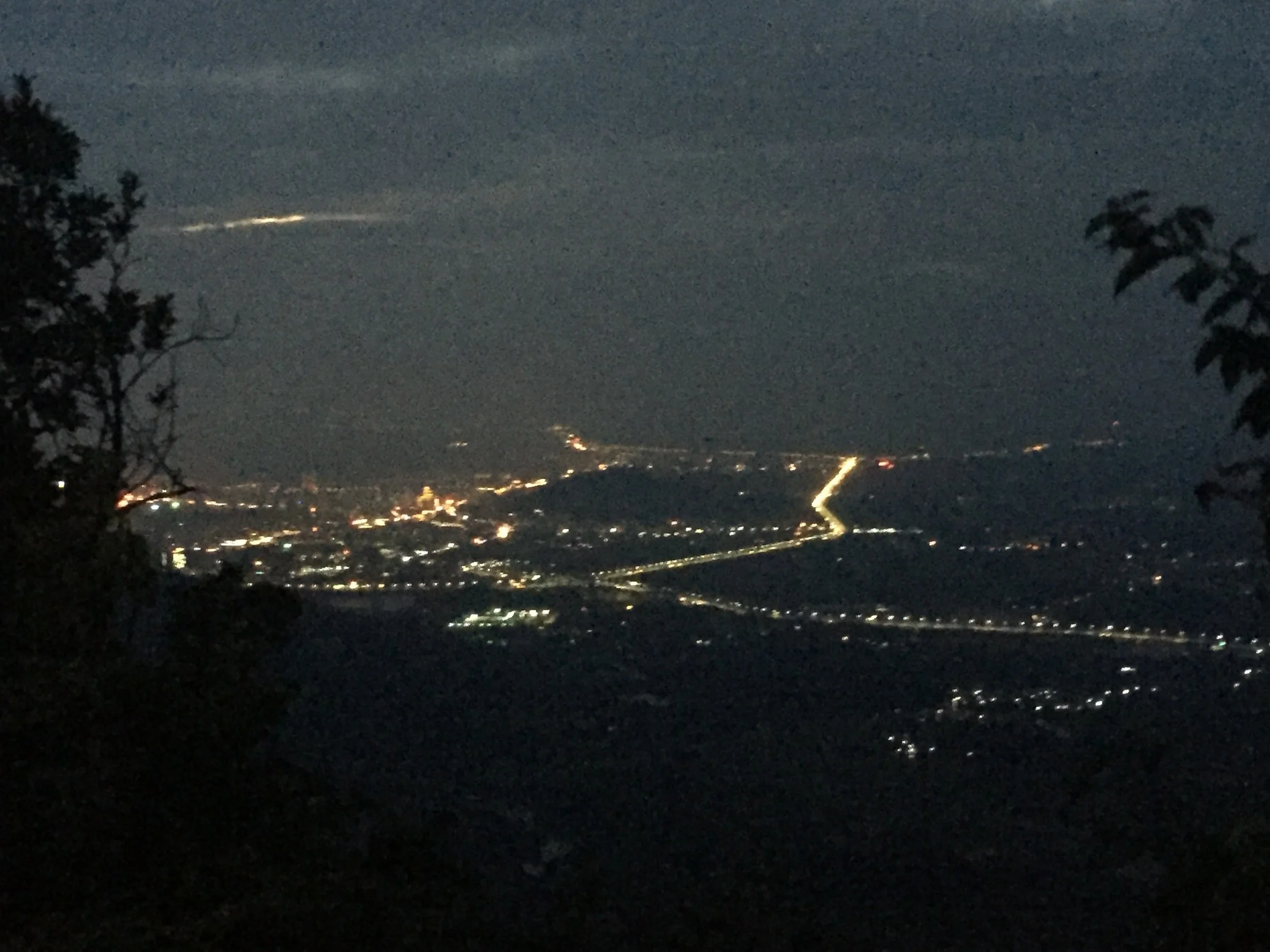 The city lights of Pingshan. 