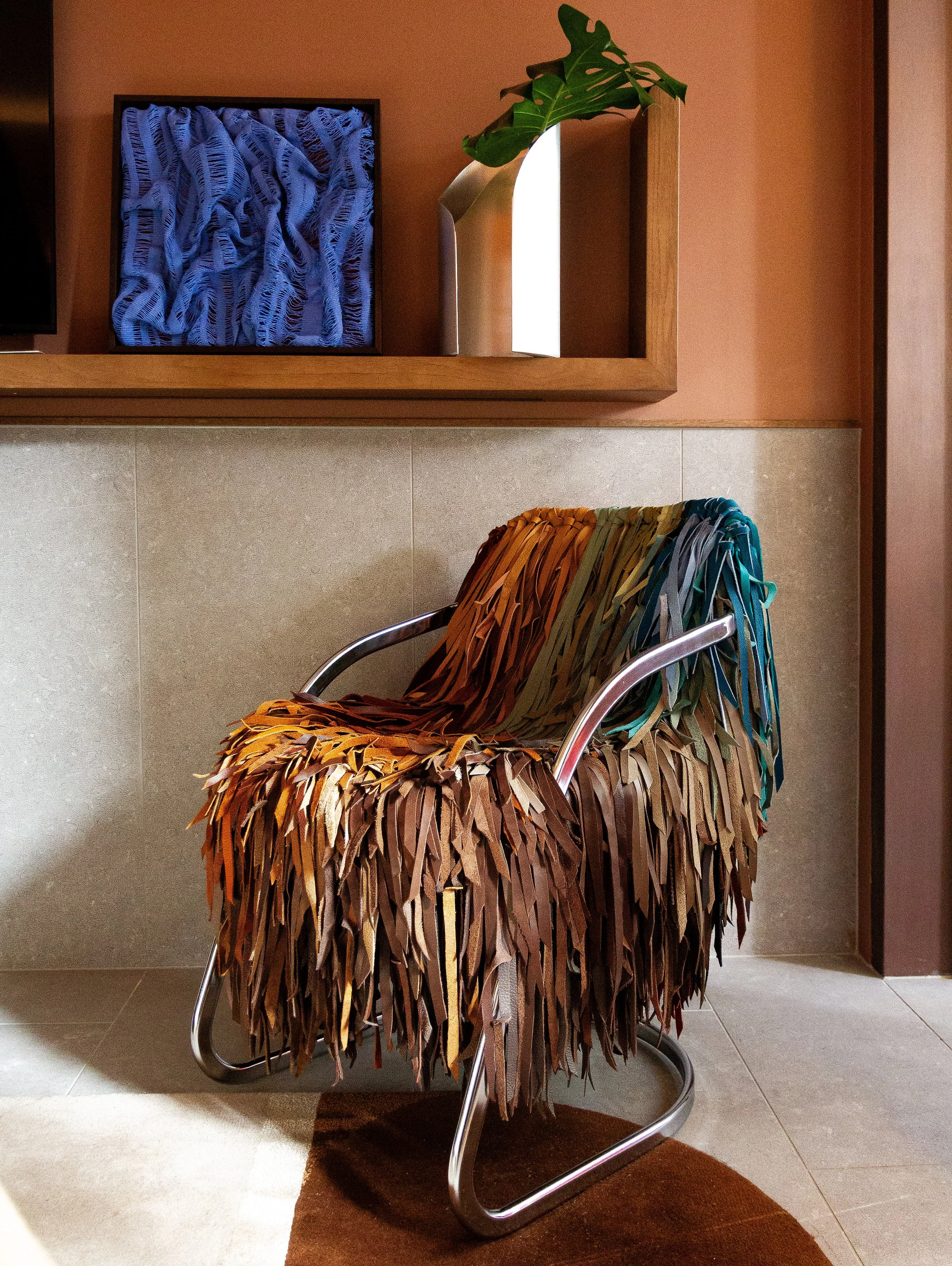 CrossingThreads_VESTIGE_CHAIR_INSITU_THEEVEHOTEL.jpg