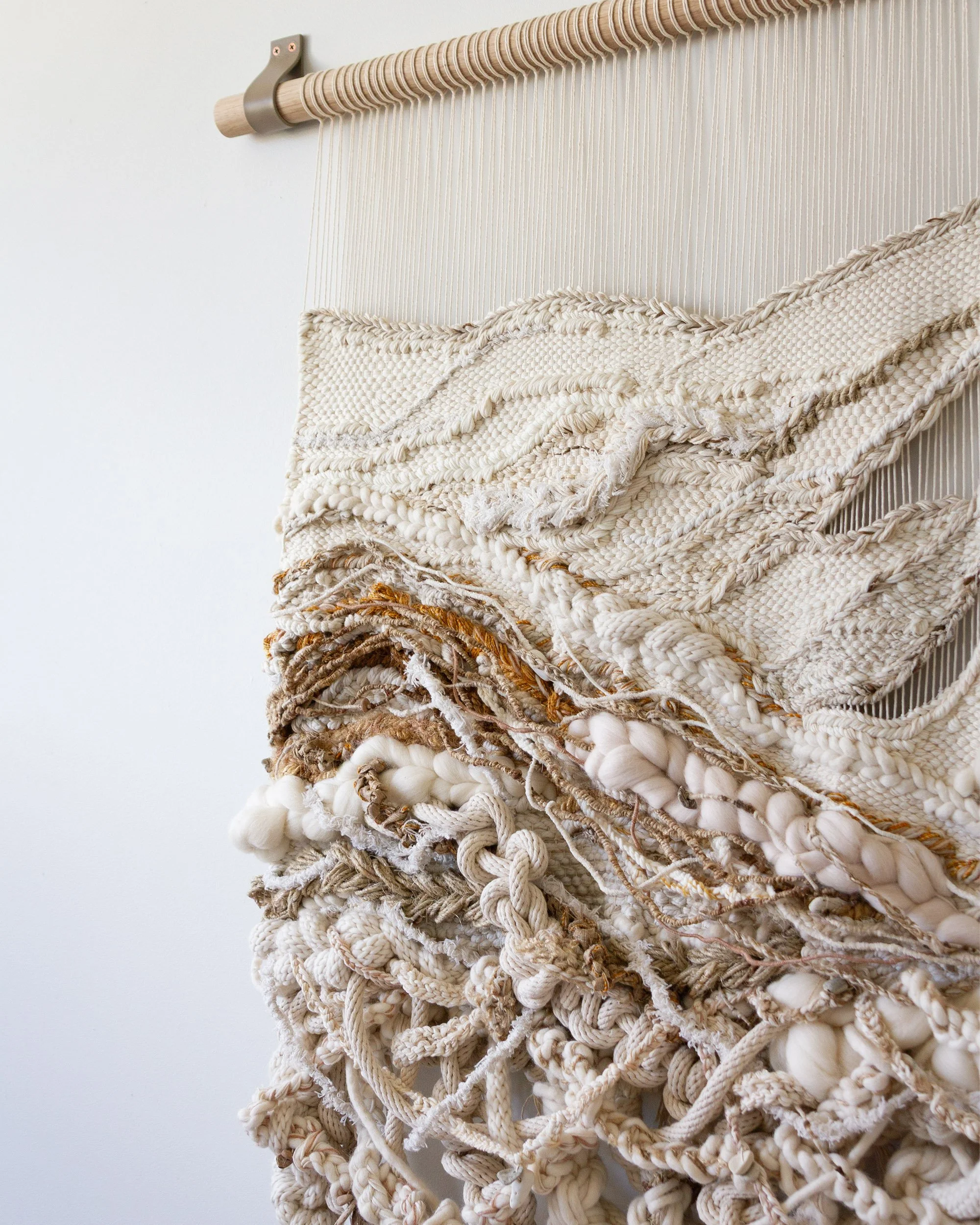 CrossingThreads_ENTANGLED_1250mmx1050mmx50mm_Handwoven_MixedNaturalFibres_GlacialOakRod_13499_06.jpg