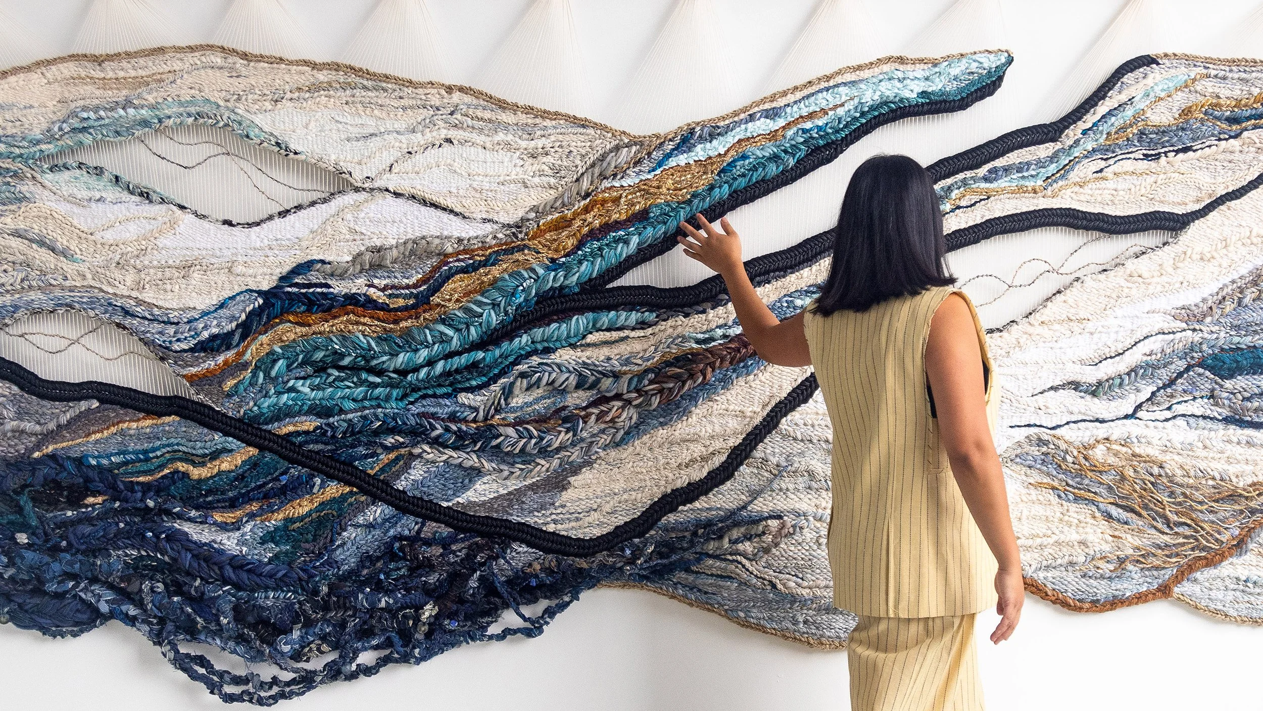CrossingThreads_GILDEDTIDES_DETAIL_SCOPE.jpg