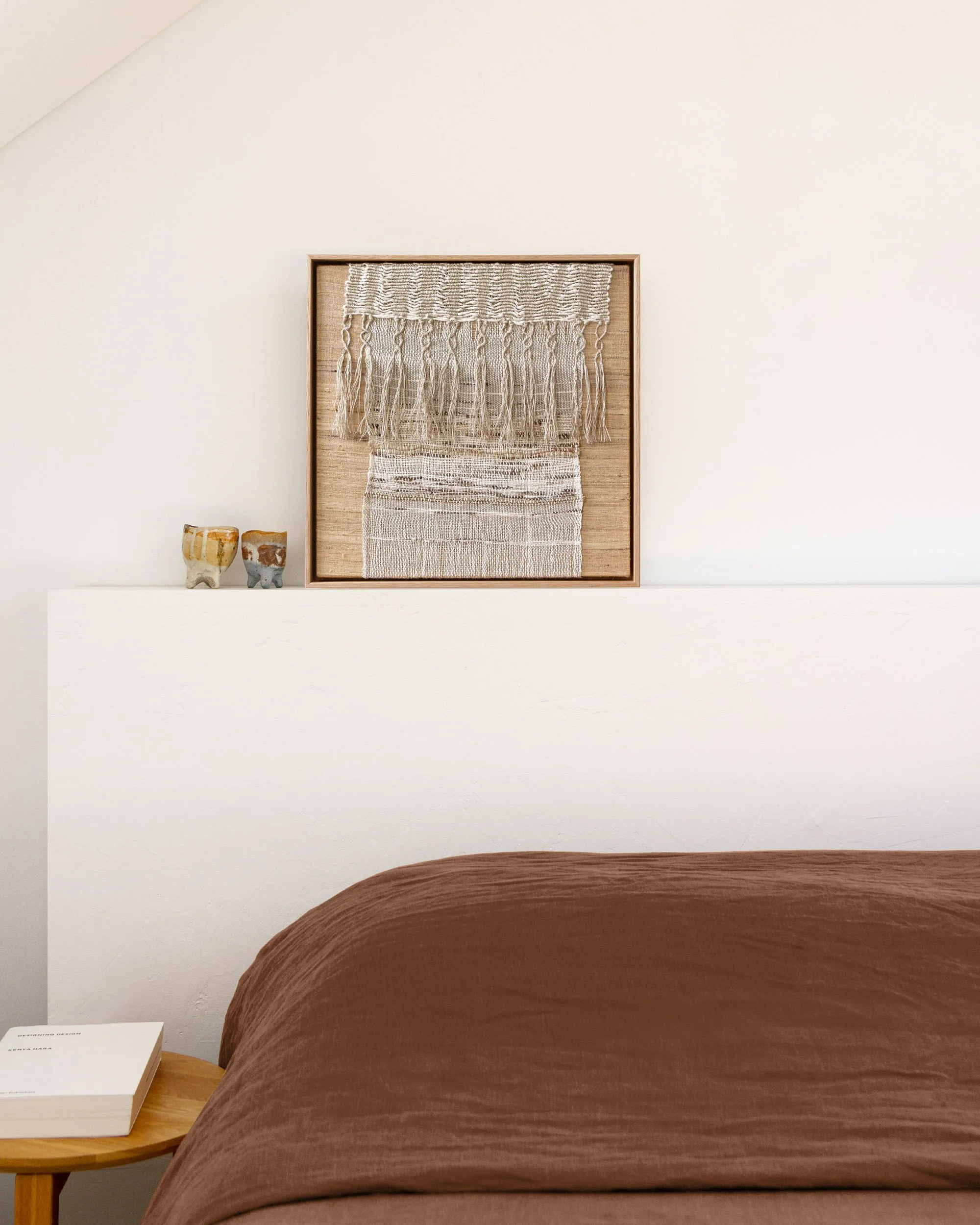 CrossingThreads_FRAGMENTS_SERIES_TASSELS_405mmx405mmx45mm_HandwovenTextiles_FramedInTasmanianOak_WithEstapolFinish_1199_08.jpg