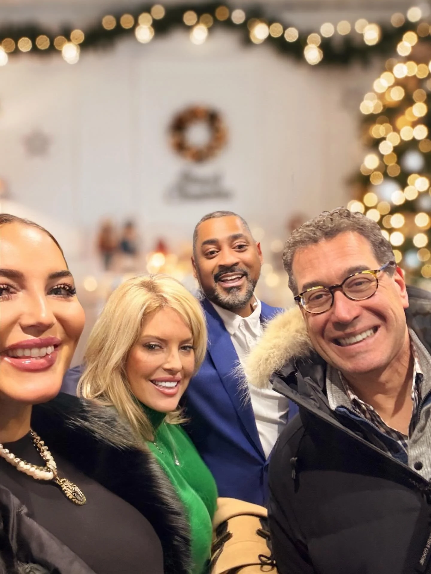 Holiday survival tip: surround yourself with wonderful friends, unlimited snacks, and zero judgment. 🎄✨