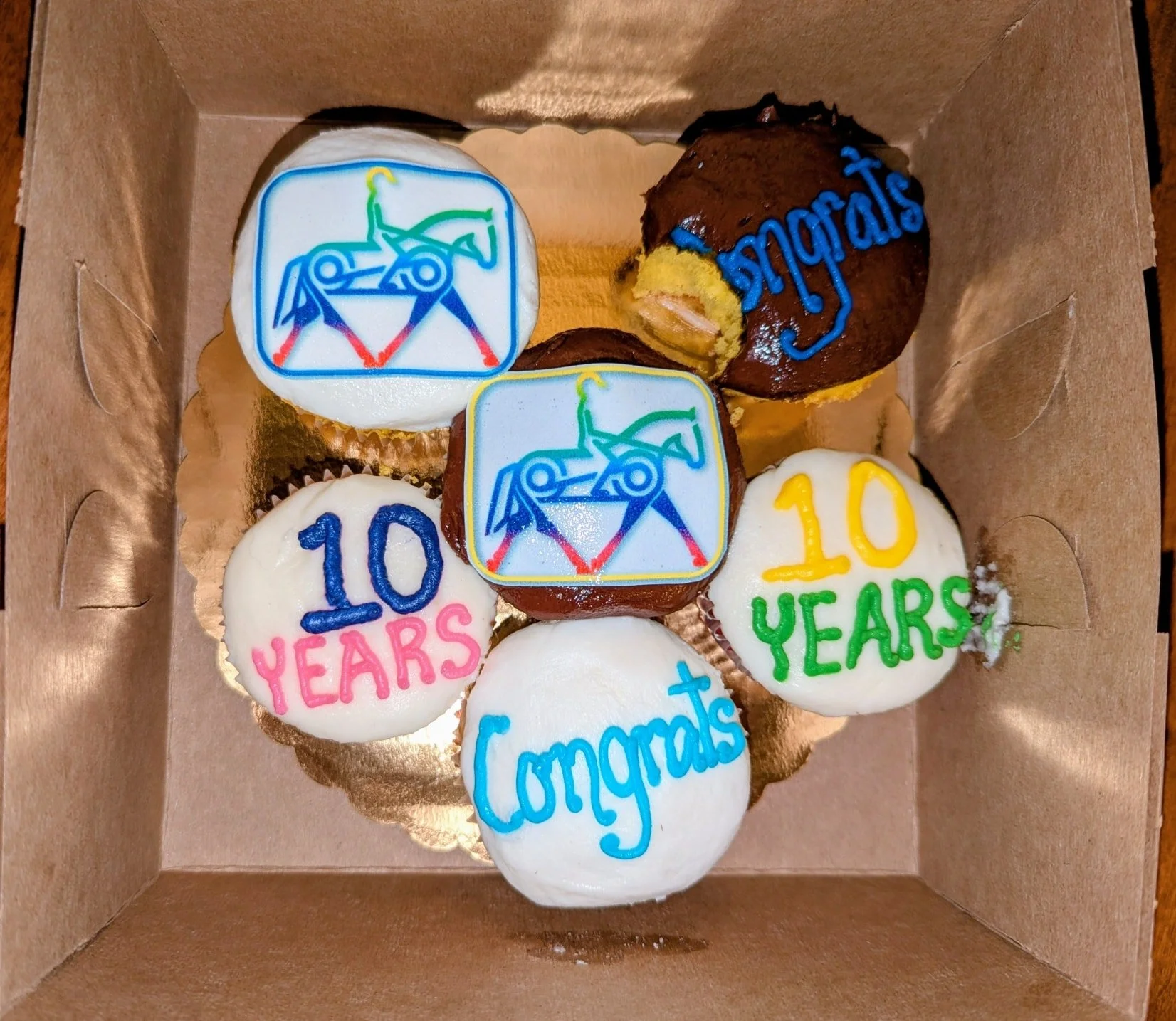 What a sweetie! I have the best husband 💕 

Today marks 10 years since I started Heart of Riding, LLC. I can't believe it's been a decade already, but time does fly when you're having fun! Thanks to my husband, friends, colleagues, mentors, horses, 