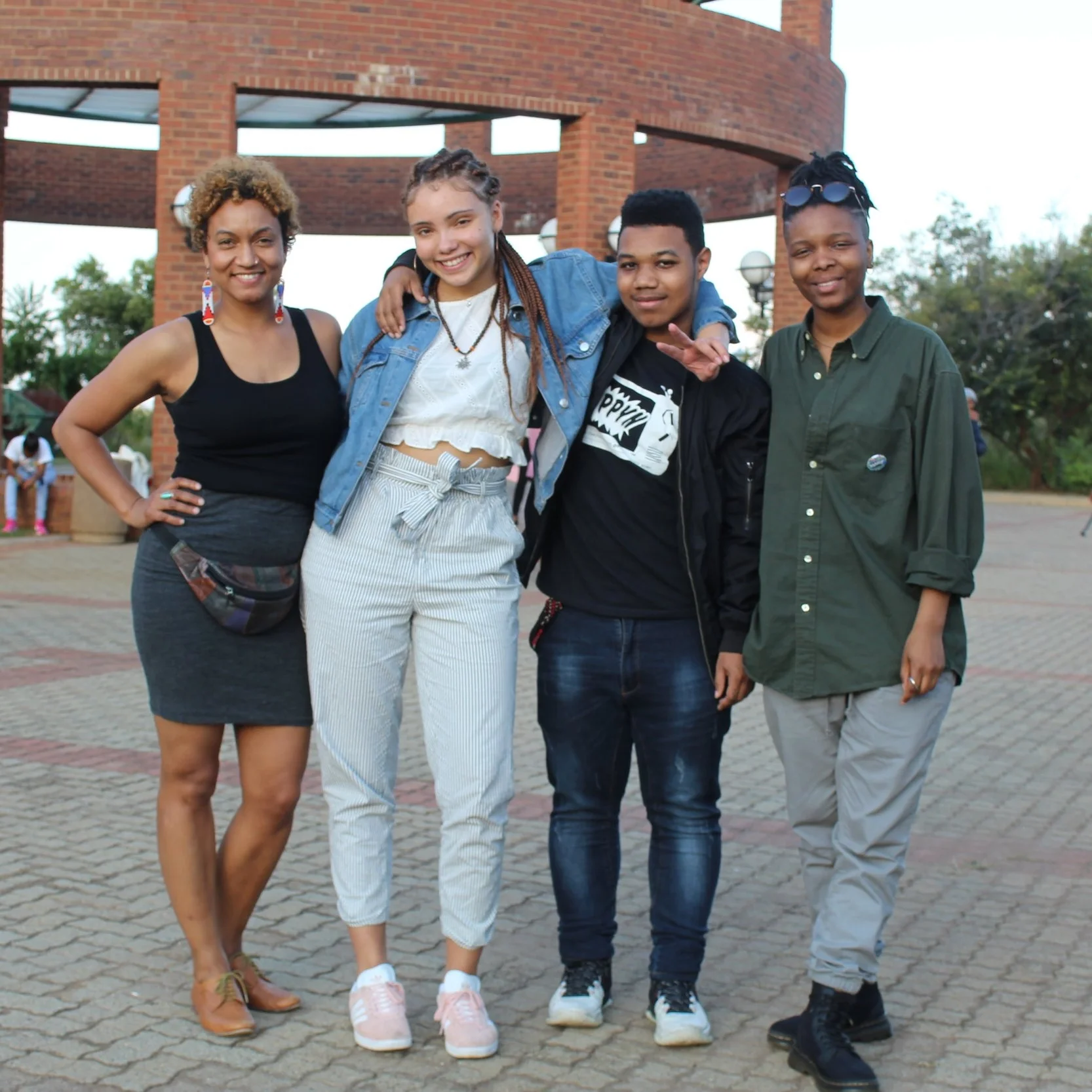 Poppyn Stops Through