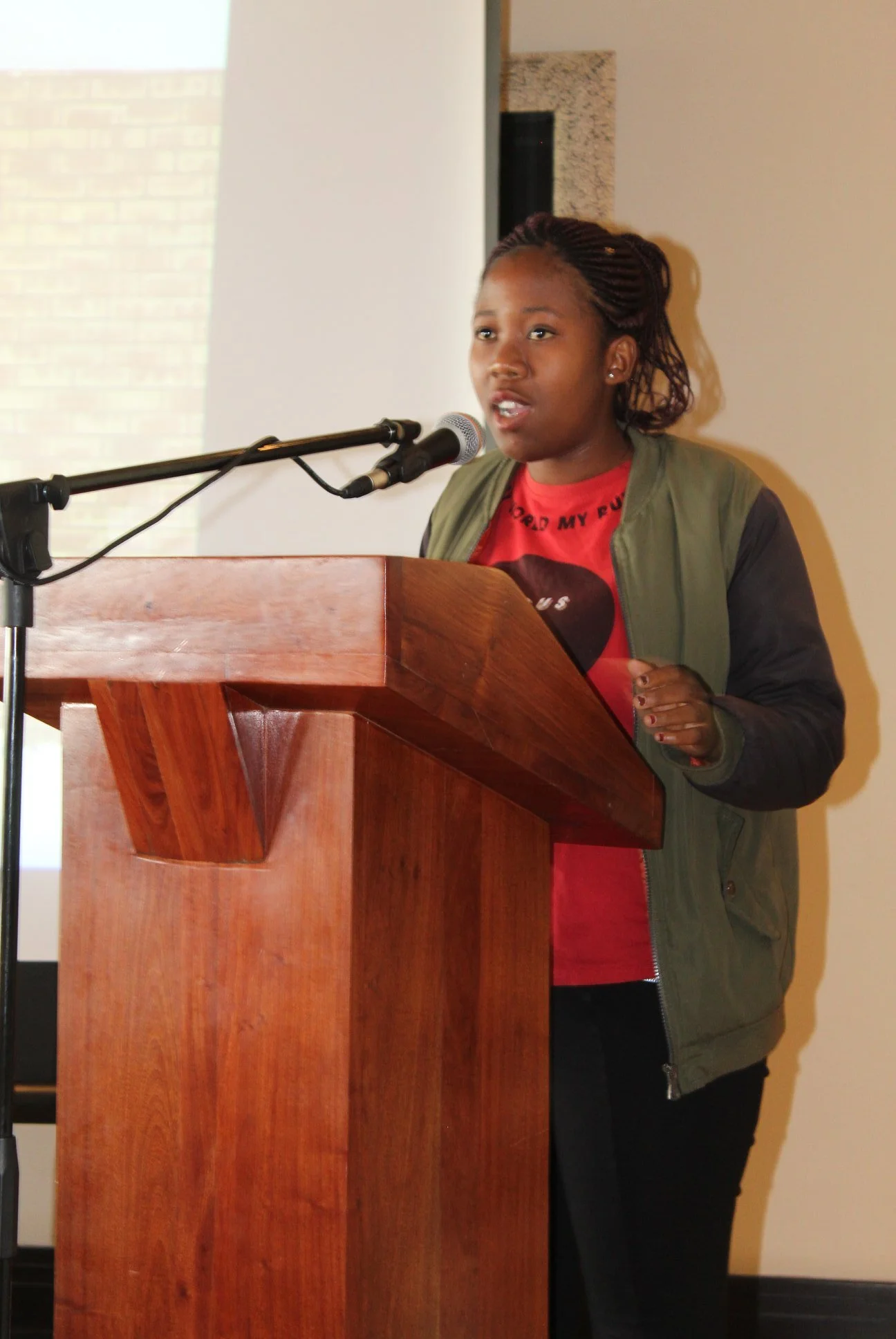 46059100_2009156085816161_310912974615216128_o (2).jpg