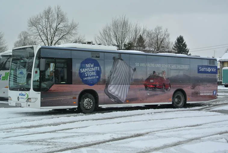 Samsonite_Bus_Seite.jpg