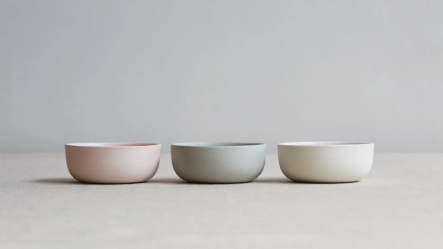 Sue-Pryke-pinch-pots-swedish-house-at-home.jpg