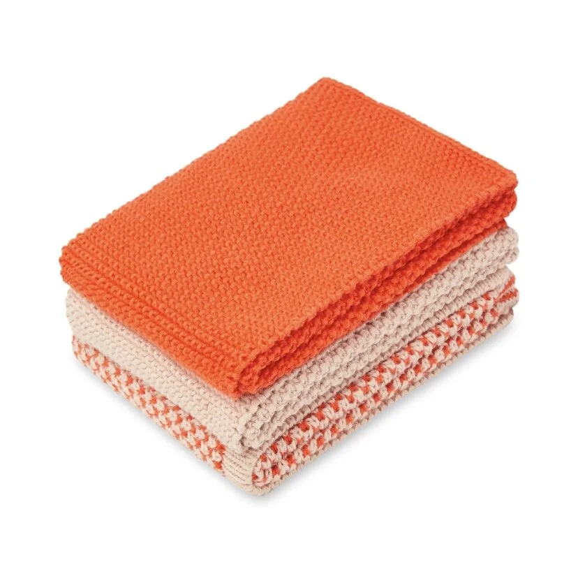 EC5FDB47-6513-4DEF-A0BB-C70AF2B035B3