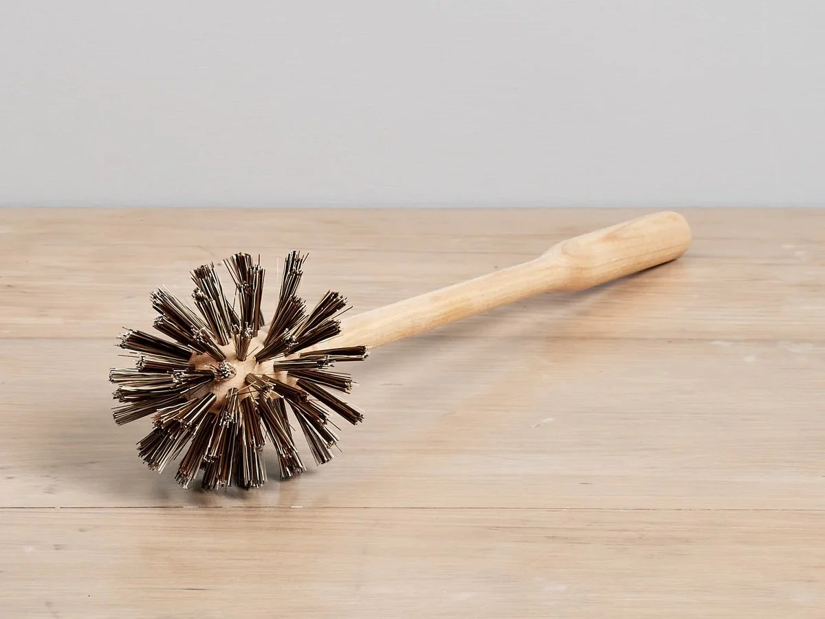 IrisHantverk-Replacementtoiletbrush-1_1200x.jpg