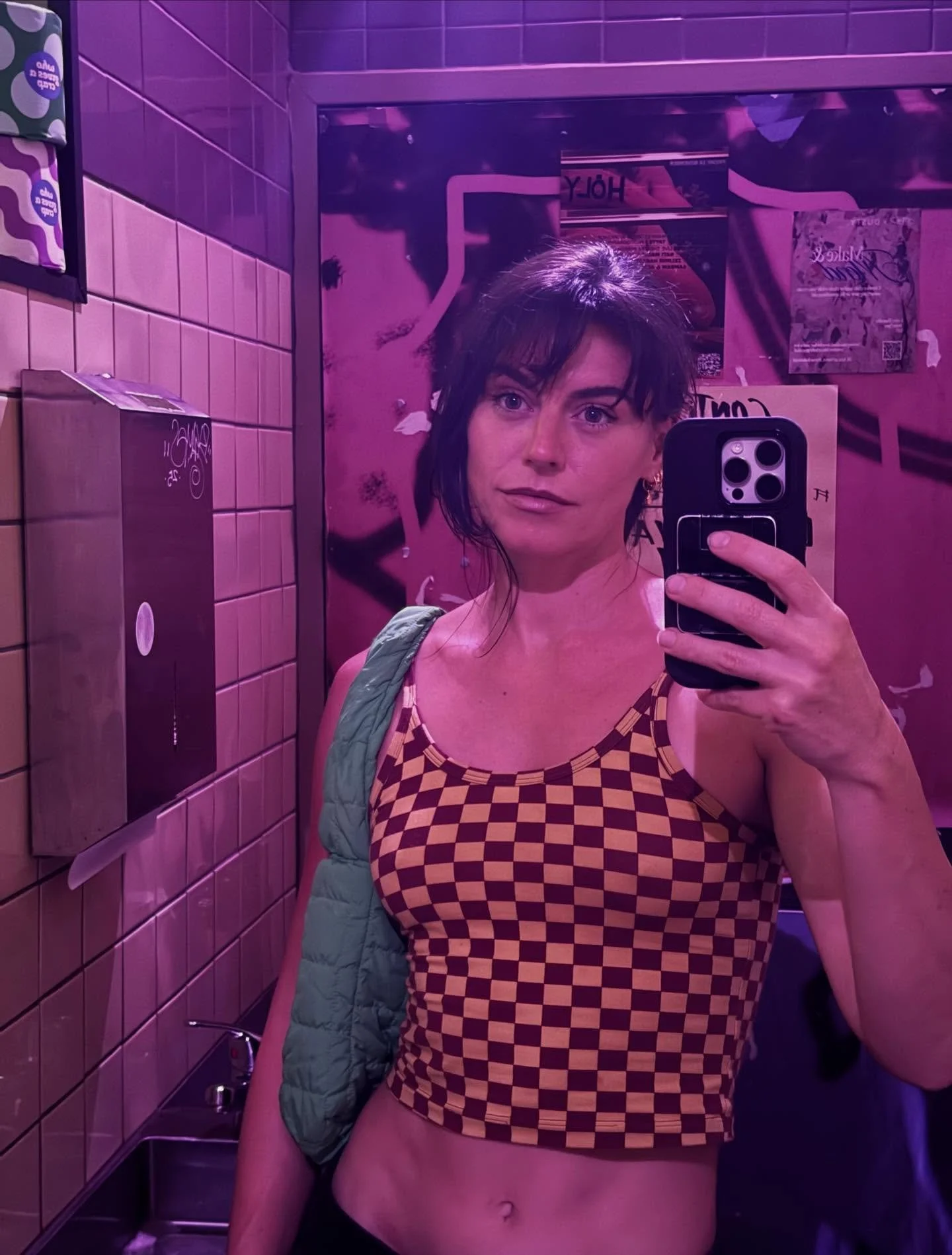 It&rsquo;s my birthday today, and this is what life has looked like lately 🤍. Good food, outdoors, work outs, second hand shopping, love, family, friends, live music, picking a bag full of organic blueberries off HUGE bushes 🤤, hence the arm scratc