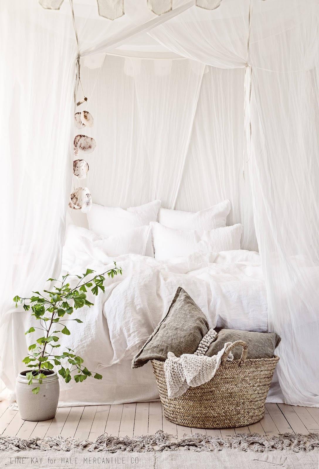 Source: http://vintagepiken.blogspot.fr/p/about-girl.html