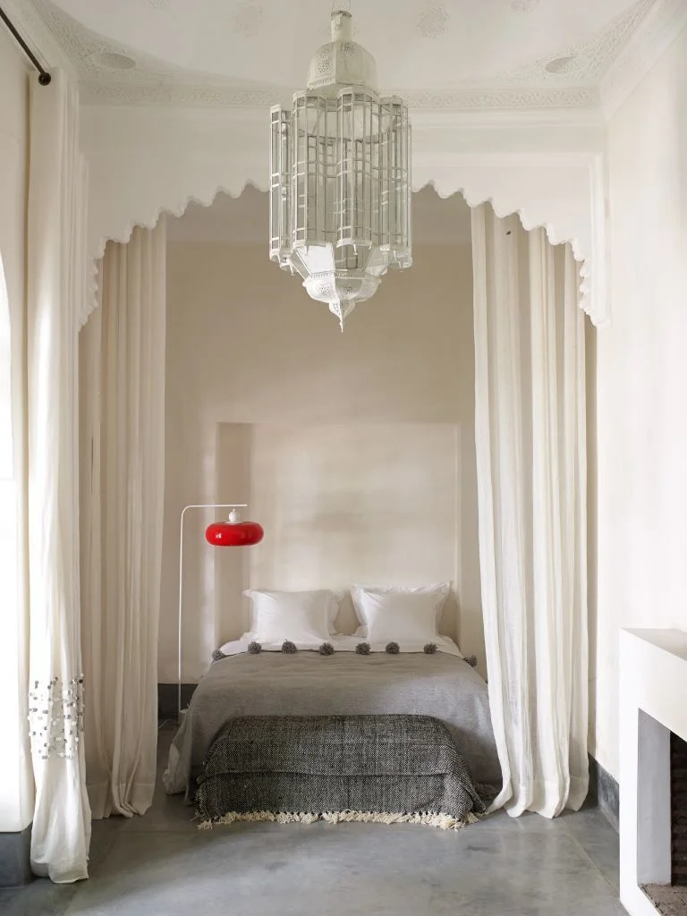 Source: http://www.townandcountrymag.com/leisure/travel-guide/a5682/hotel-home-decor-inspiration/?click=my6sense 
