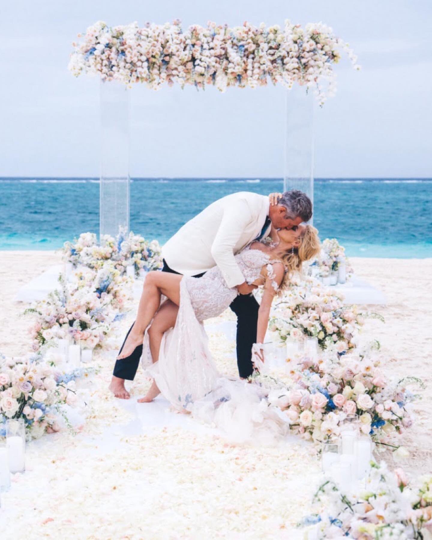 It was completely unreal capturing Kate and Tom&rsquo;s entire wedding journey over in the 🇲🇻 🏝️ Maldives!  From the morning prep 🌅 at their oceanfront villa, to their ceremony on the beach, this one was one to remember and so heartwarming to see