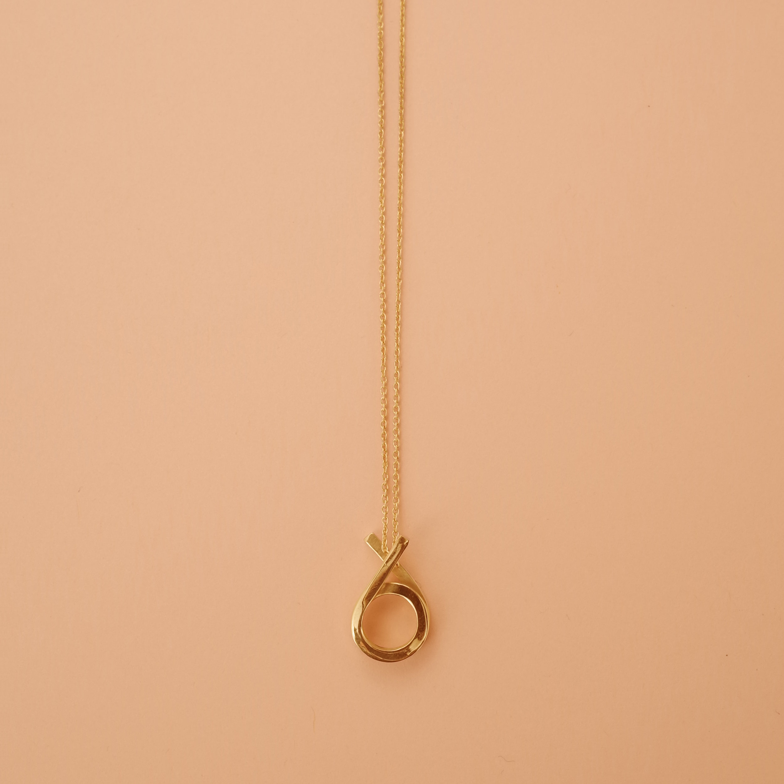 double loop necklace.jpg