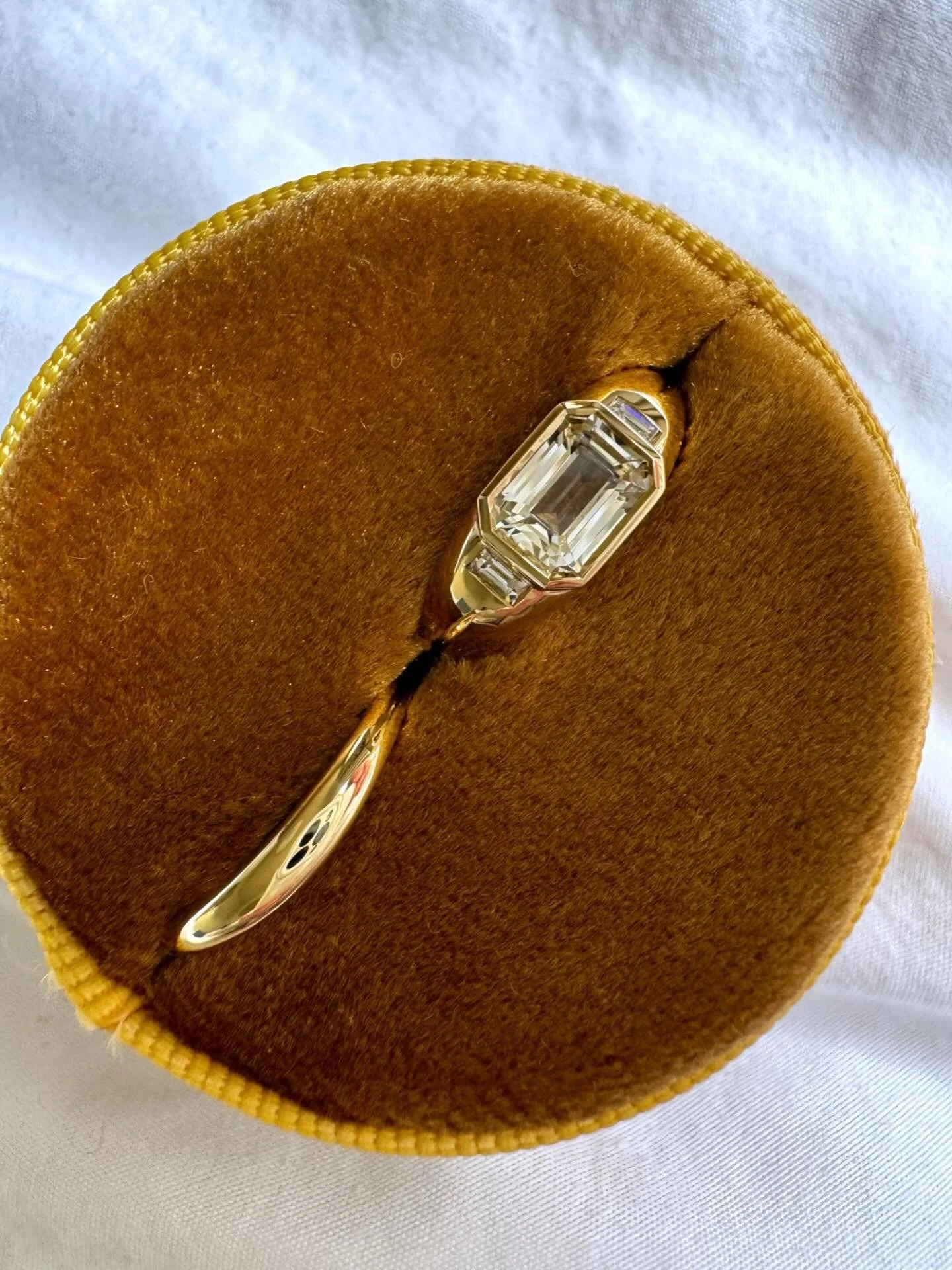 One more of J+J&rsquo;s bespoke engagement and wedding band pairing 😉🫶🏻