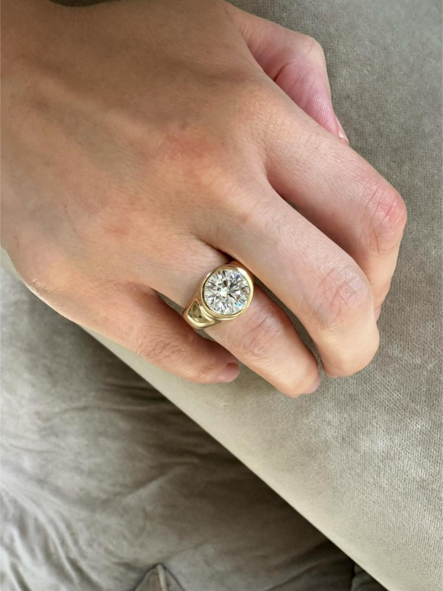 Awesome couple, MEGA ring, and a firm favourite from last year. Elongated donut style setting for this beaut of a diamond for E+T. So much fun to create this one, and such a great statement piece - a perfect reminder that an engagement ring doesn&rsq