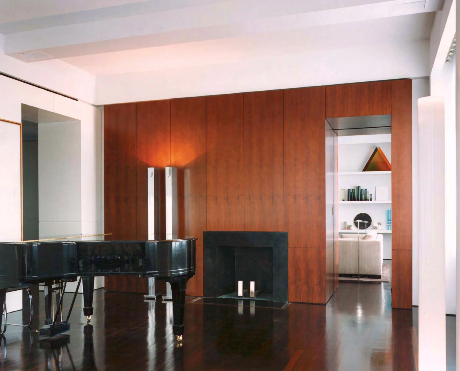 0.04_5th Avenue Residence-5.jpg