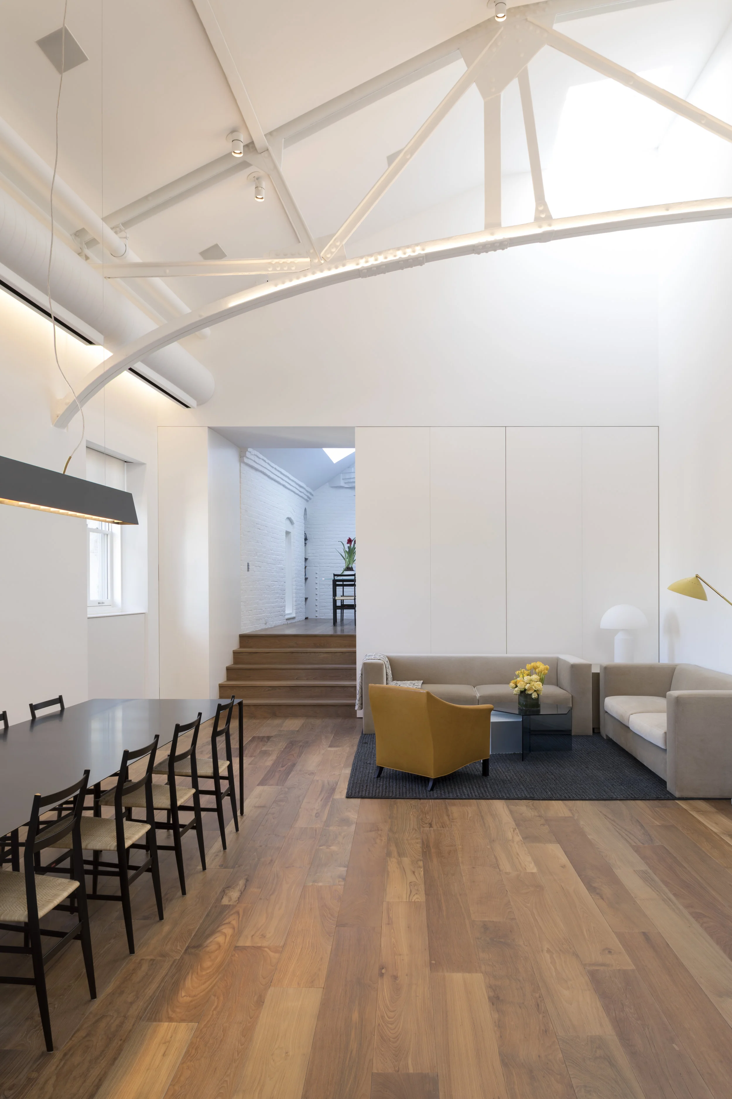 Police-Building-Apartment_Selldorf-Architects_Nicholas-Venezia_01.jpg