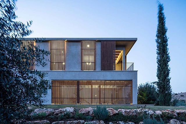 #repost Amazing! 😍

3/3: Residence in the Galilee by Golany Architects. Photo @amitgeronphotographer

More images and project details on the architects' profile on Archinect.com.

#archinect #archinectprojects #architecture #architecturelovers #arch