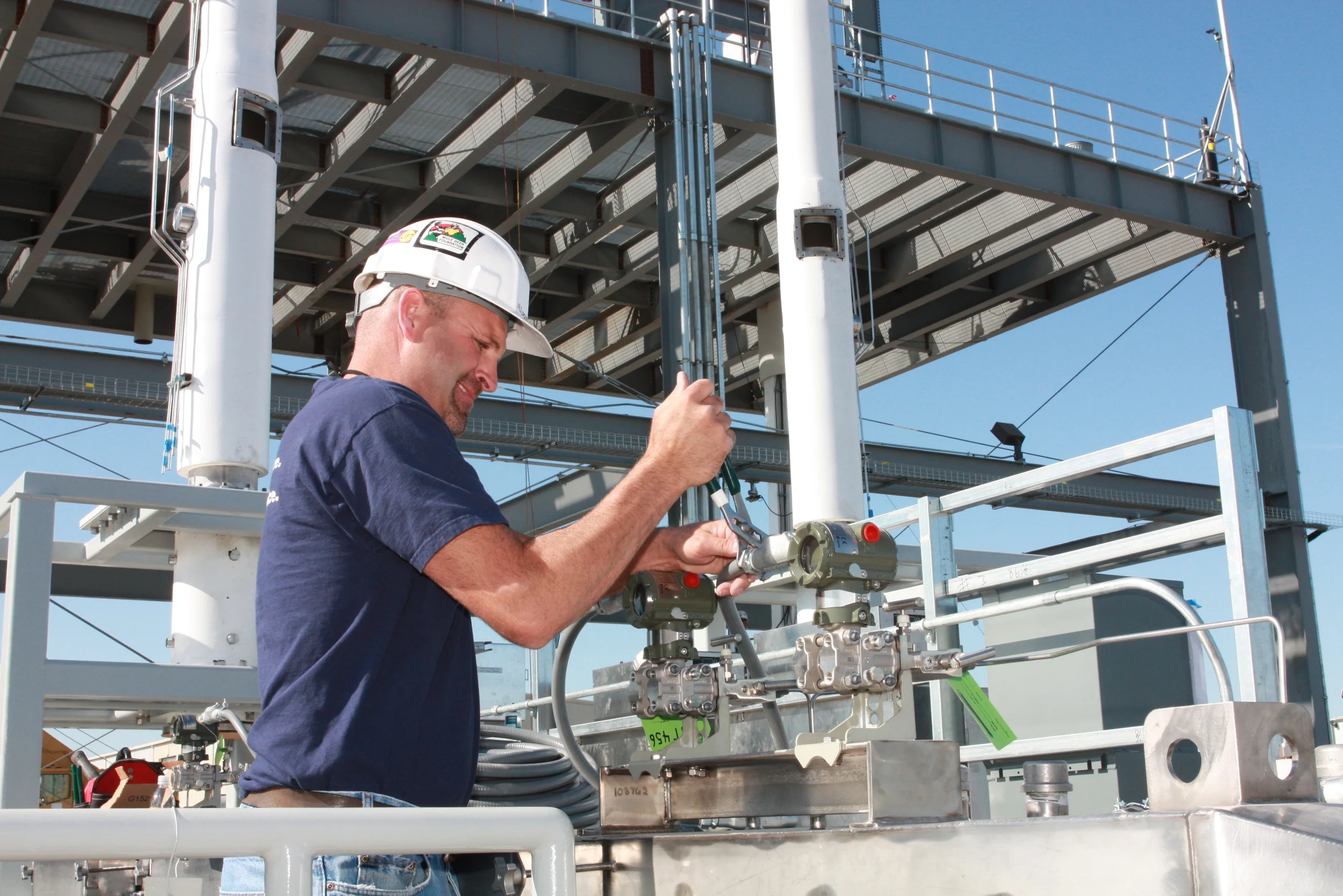 2011-08-19 Exhauster Skids (04) AP(B) - Installing Instrumentation Flex Conduit.JPG