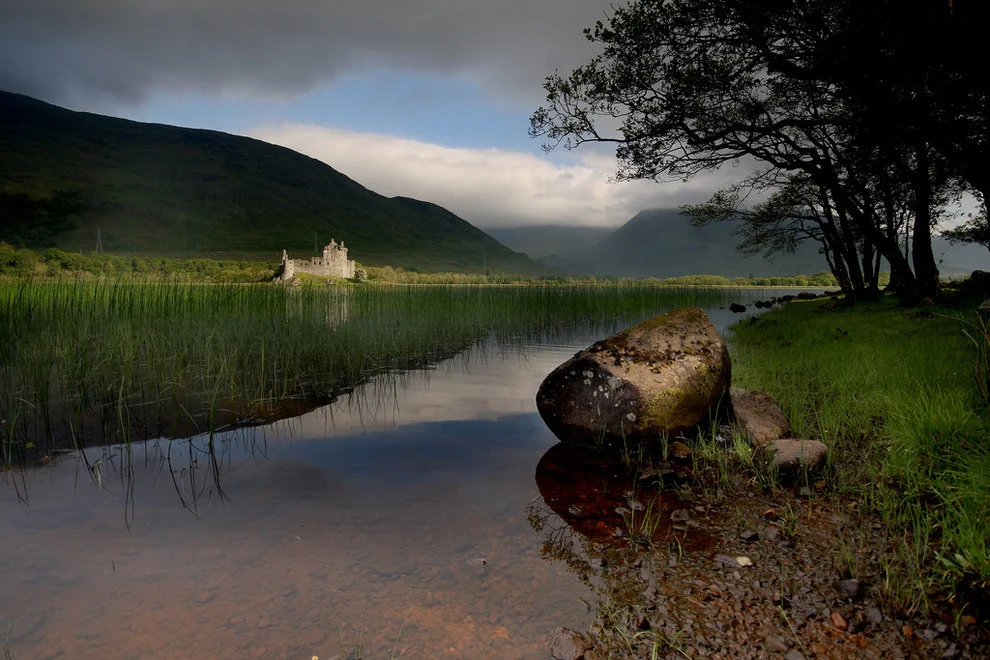 Kilchurn Castle, Loch Awe - via