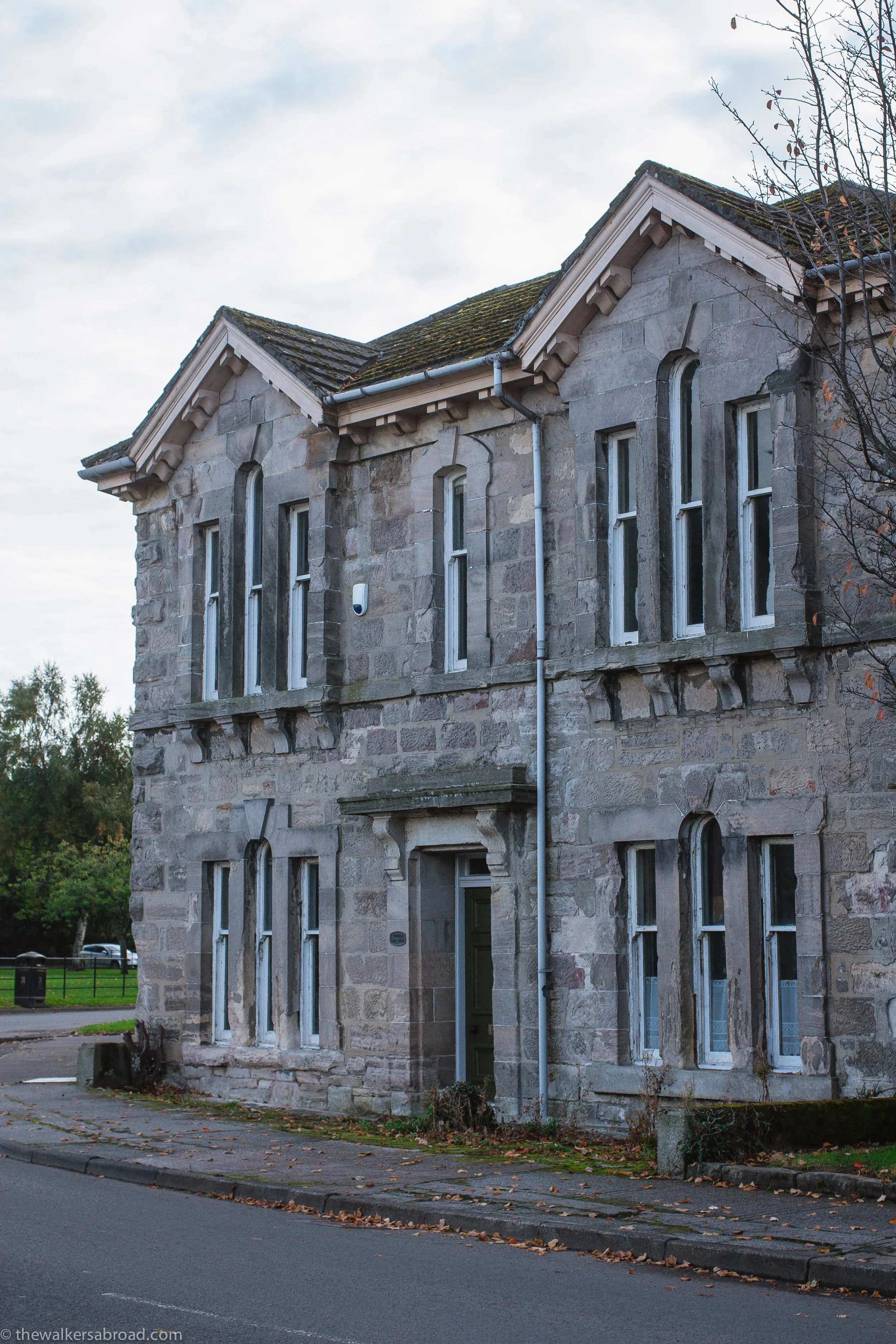A former gatehouse. It's not exactly move-in ready, but I'd enjoy living there. ;) 