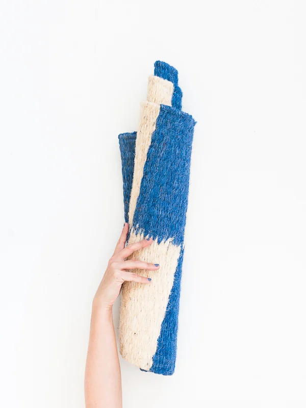 amelia-lawrence-photo-styling-blue-and-white-striped-doormat-1.jpeg