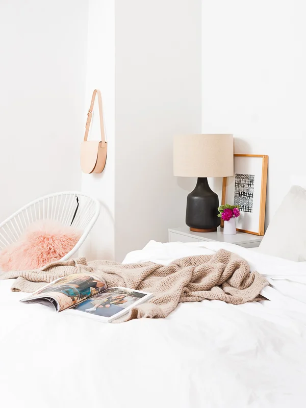 amelia-lawrence-photo-interiors-minimal-modern-eclectic-bedroom-makeover-1.jpeg