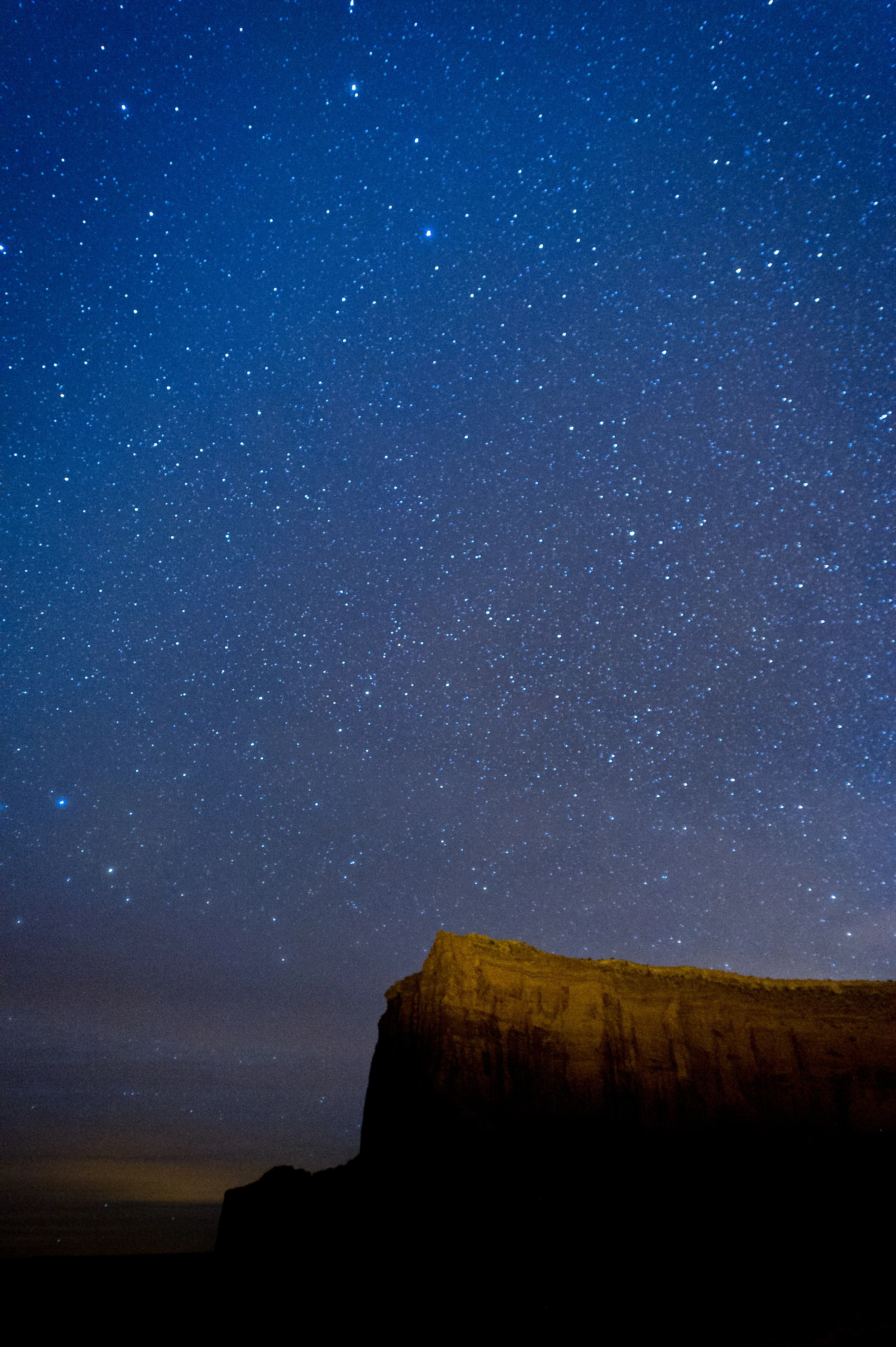 Monument Valley at 3 am. Camera settings: ISO 2000, 20 sec., f 2.8.