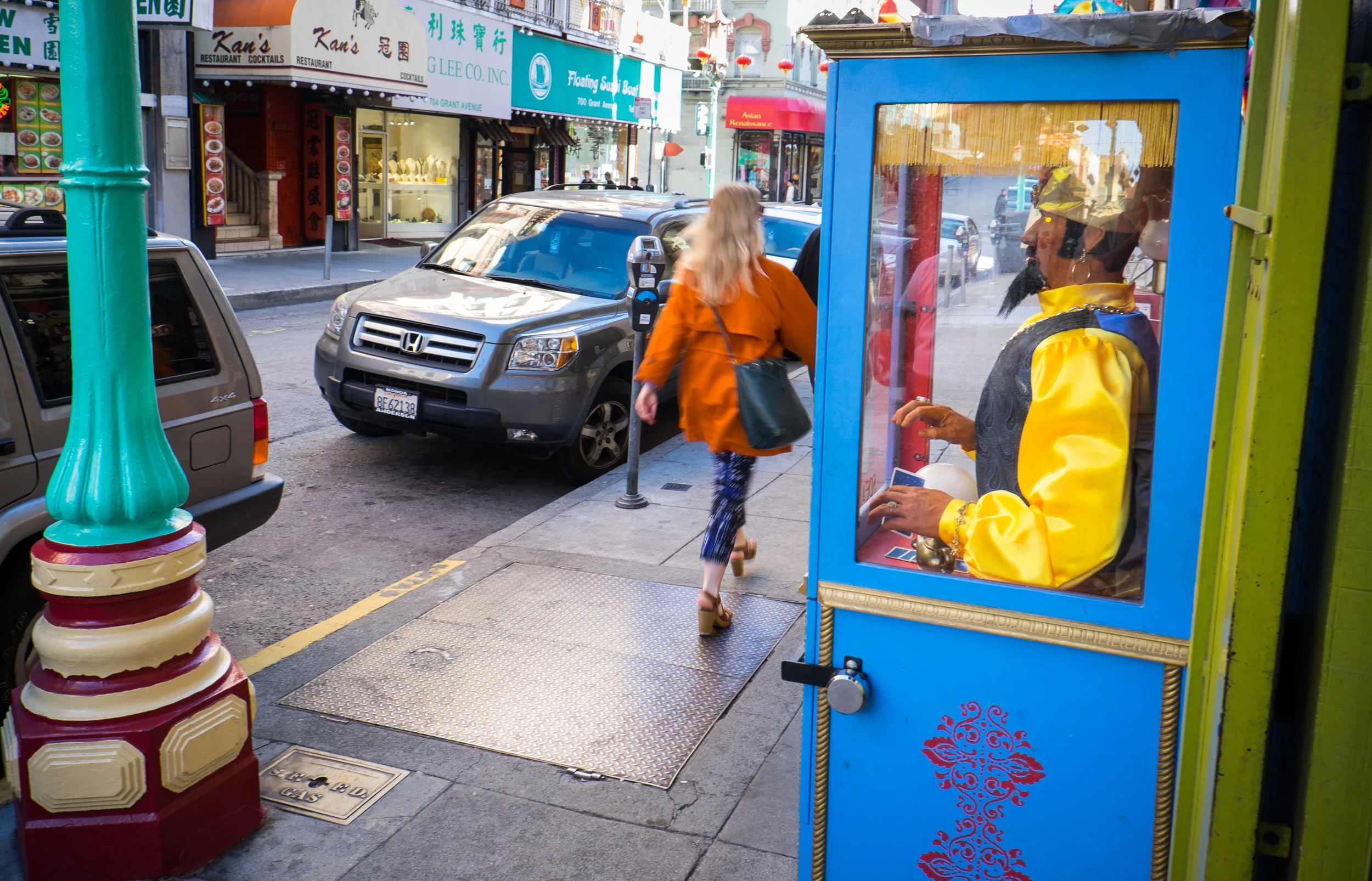 I never really felt as comfortable doing street photography with this camera as I have with previous Fuji X rangefinders such as the X-Pro1 and the X100S. 1/15 @ f6.4, ISO 200.