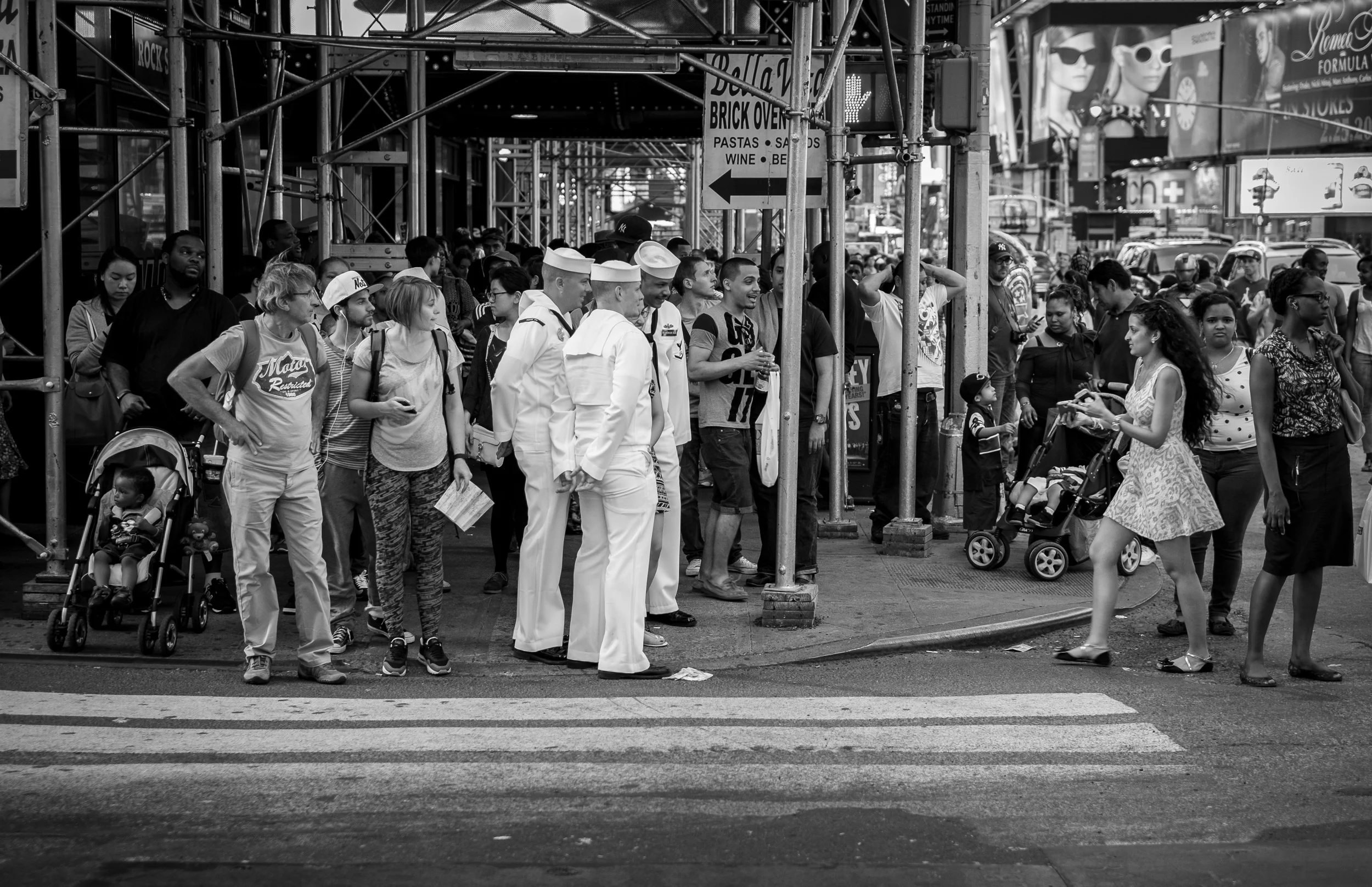 New York City and Times Square is a busy and crowed place. The small form factor of the X-Pro1 is perfect in these situations and most people hardly notice you taking photos. A real advantage in street photography. 1/125, f2.0 at ISO 320.