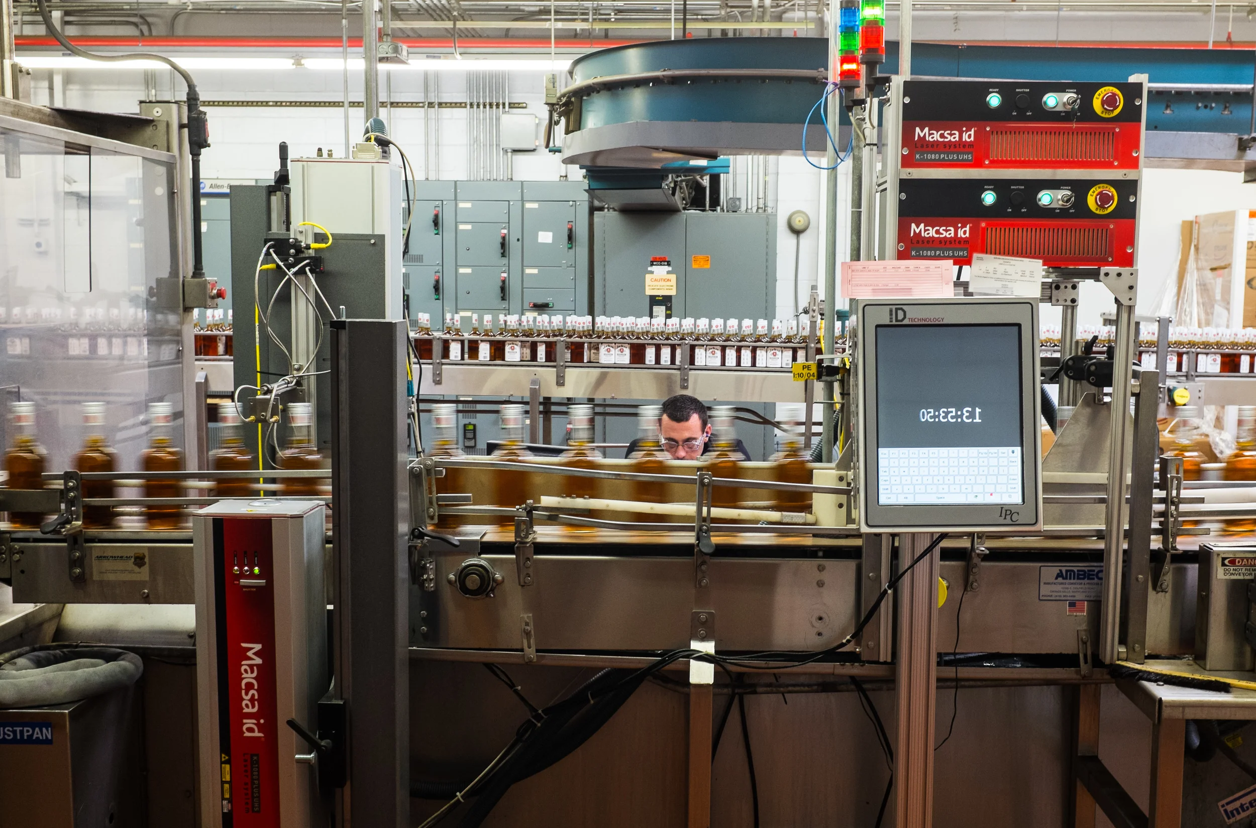 The bottling line at Jim Beam American Stillhouse in Clermont, Kentucky. None of the distilleries I visited placed any restrictions on still photography, although a few requested no video be recorded. 1/25 @ f5.6, ISO 800.
