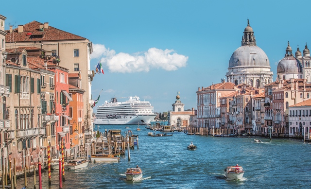 STAR_Venice_Canal.jpg