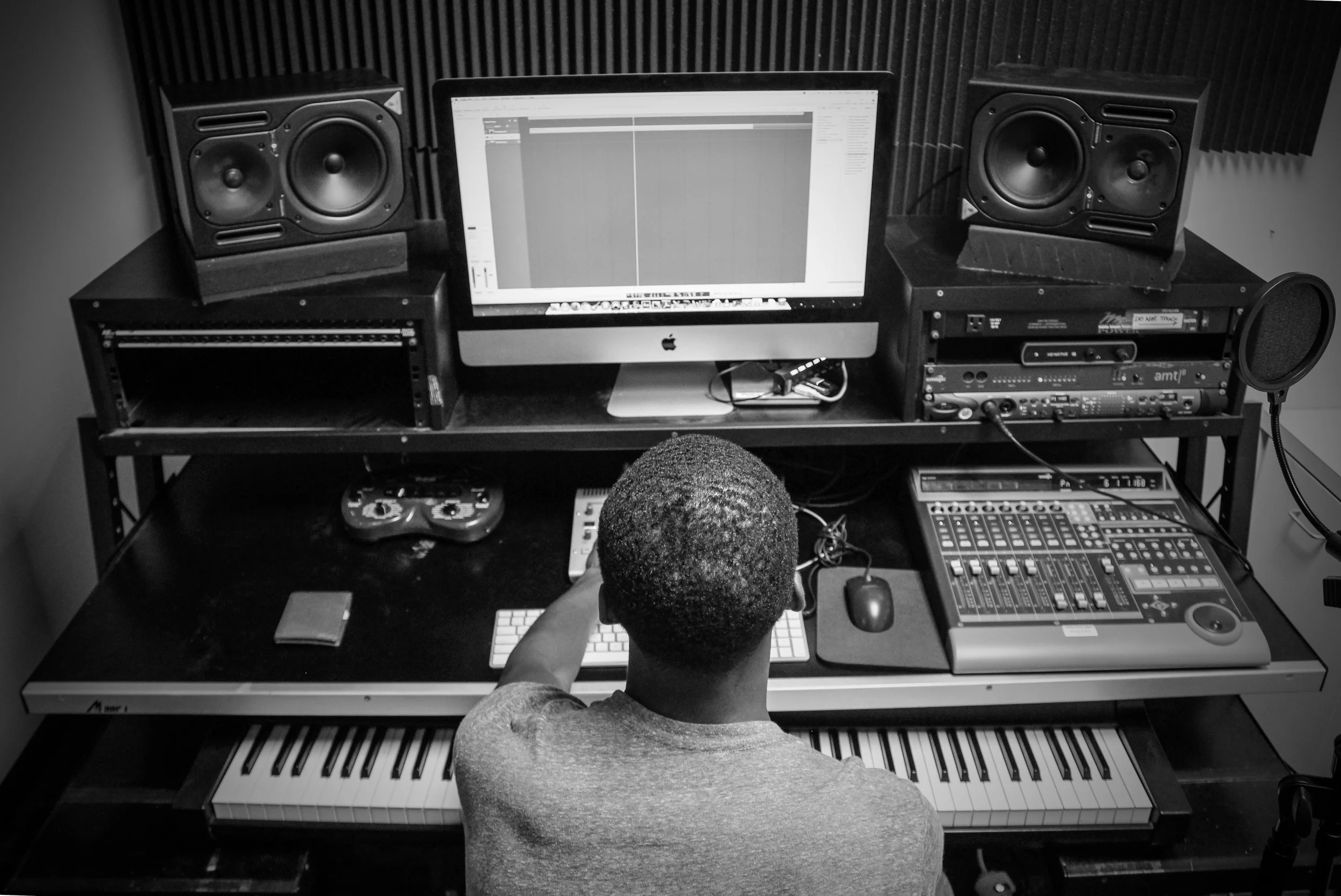 Jimmy Royals Listening Session.