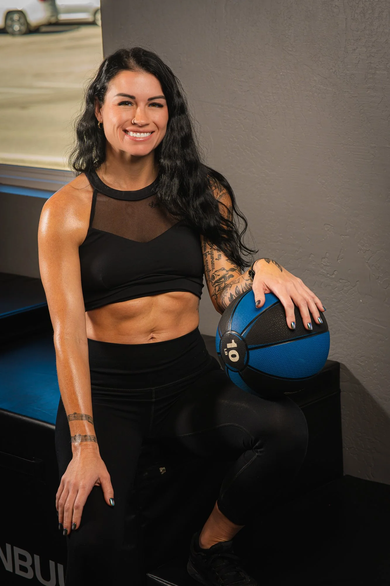 Mandie WEB SIZE-7405699.jpg