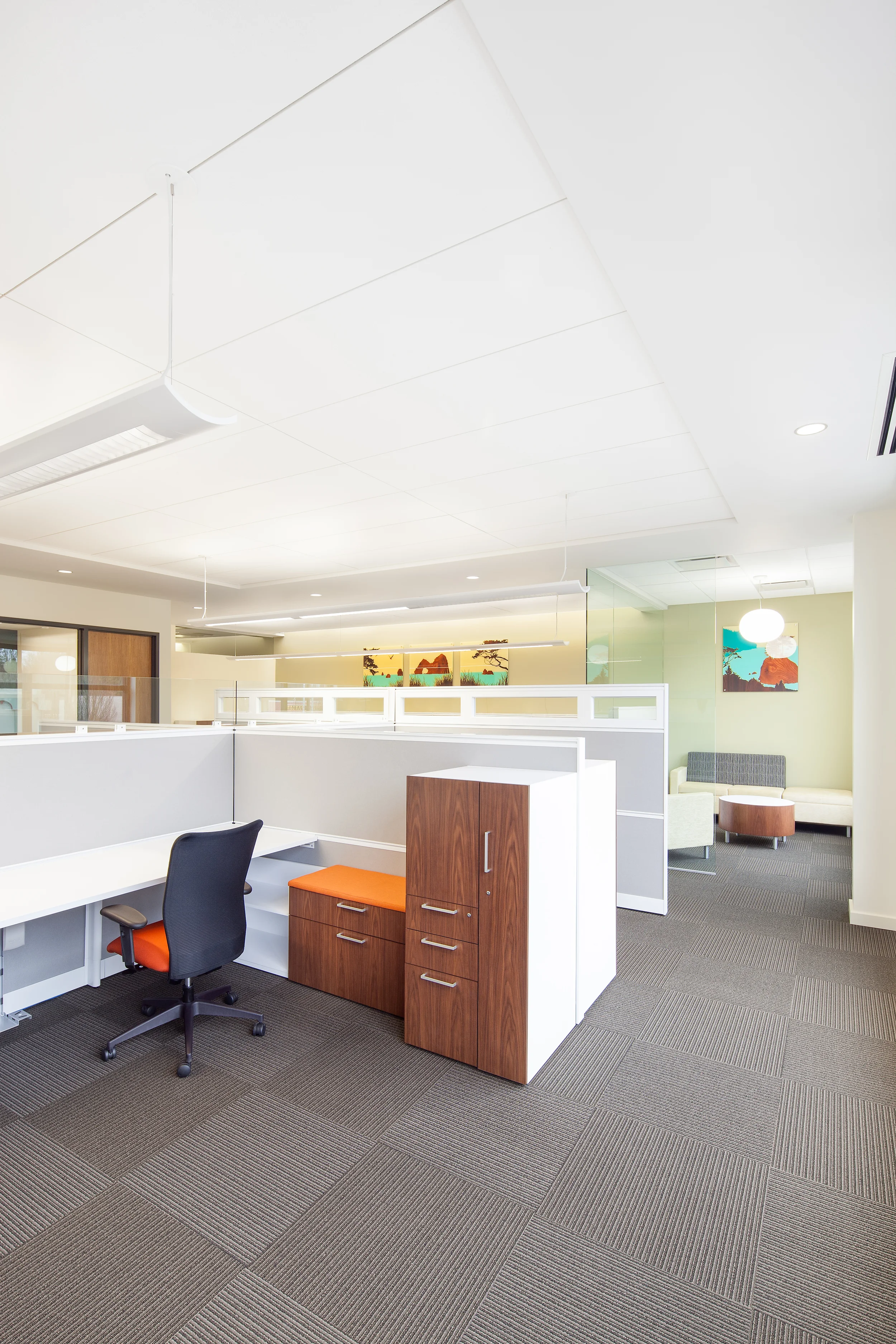 Advantis-MilwaukieHQ-JoshPartee-4826-window-cube.jpg
