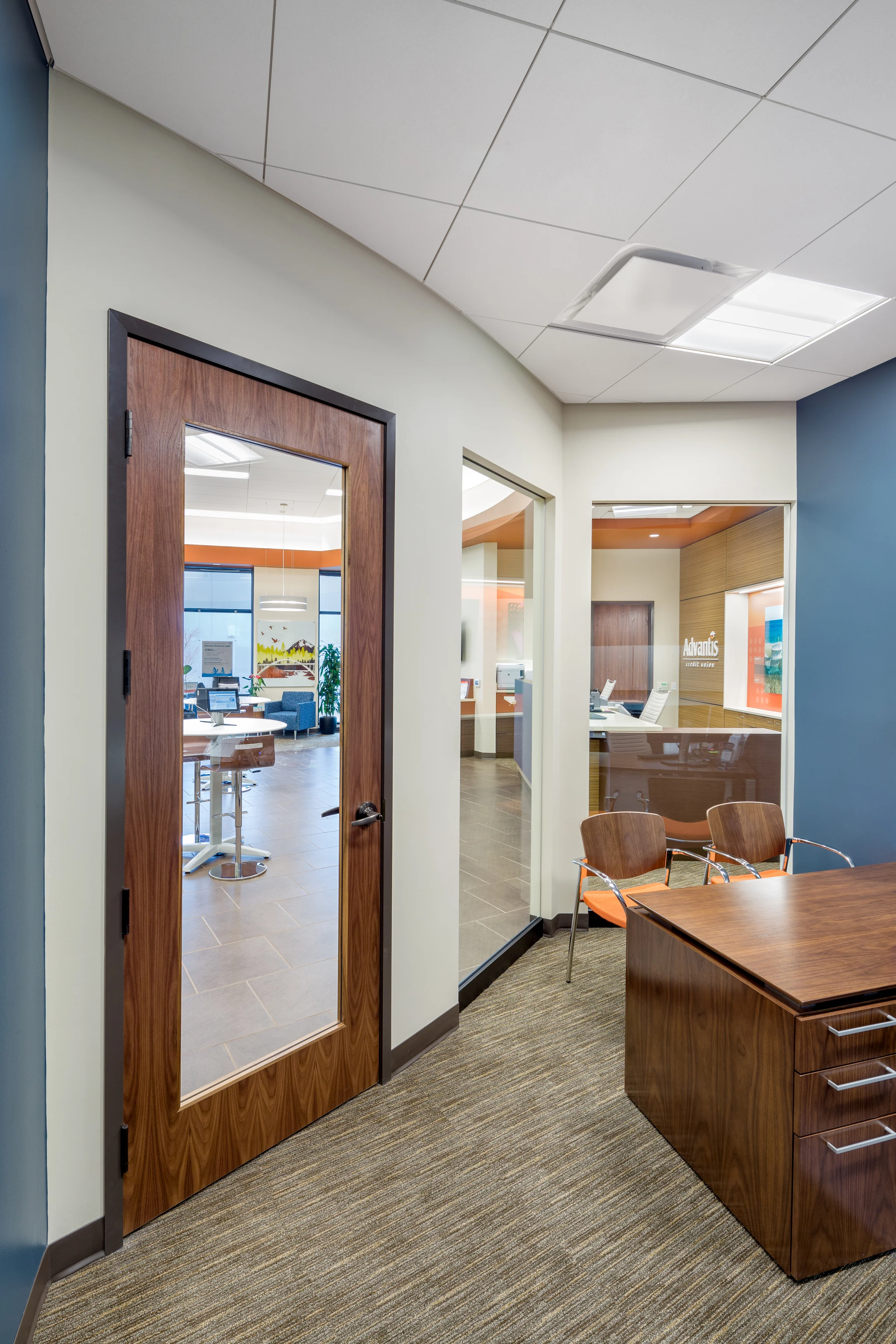 Advantis-WestLinn-JoshPartee-4193-office.jpg