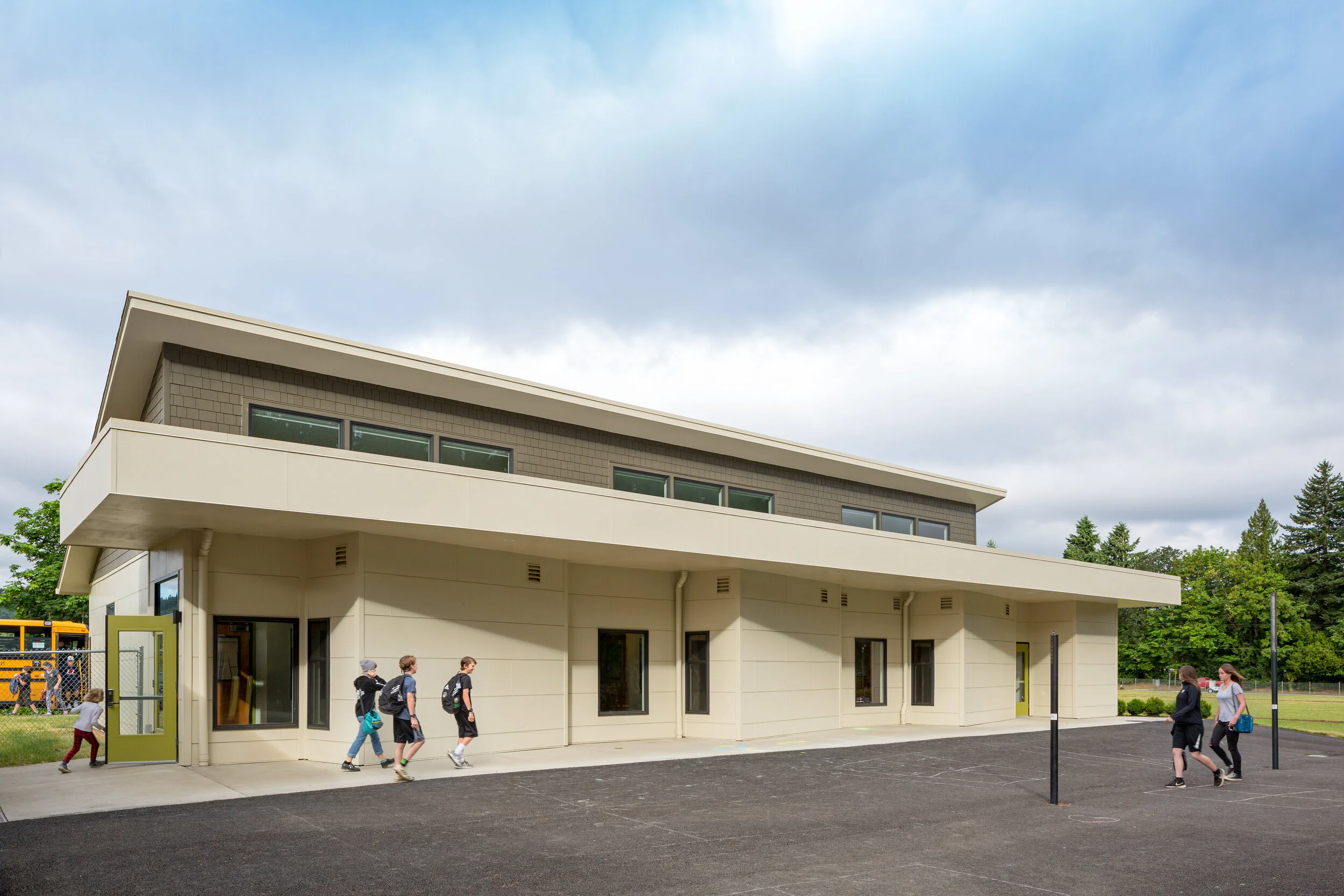 SauvieIsSchool-JoshPartee-7317.jpg