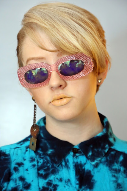 BLOG_Chloe_Pink+Sunnies_01.jpg