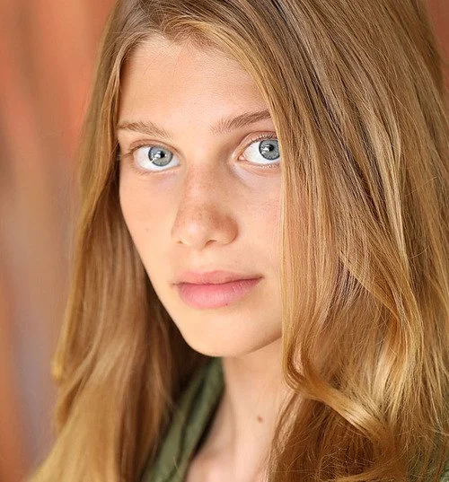 JOLIE HANDLER 4.jpg
