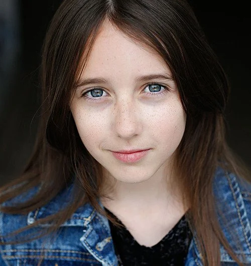 ELLE MARGARET VAN DORPE 5.jpg