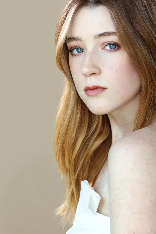 EMMA HALLEEN 3.jpg
