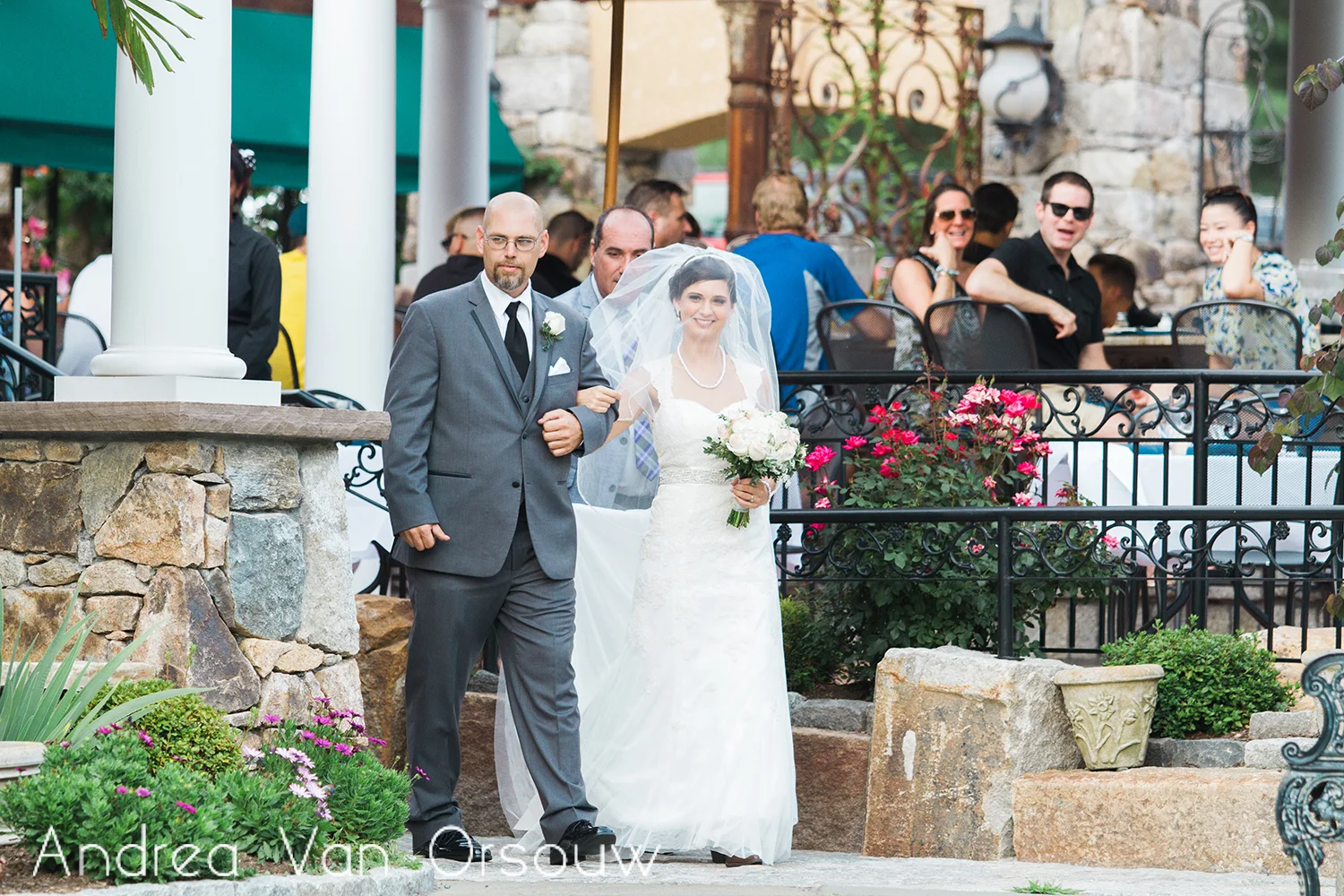 father_walking_bride_down_aisle.jpg