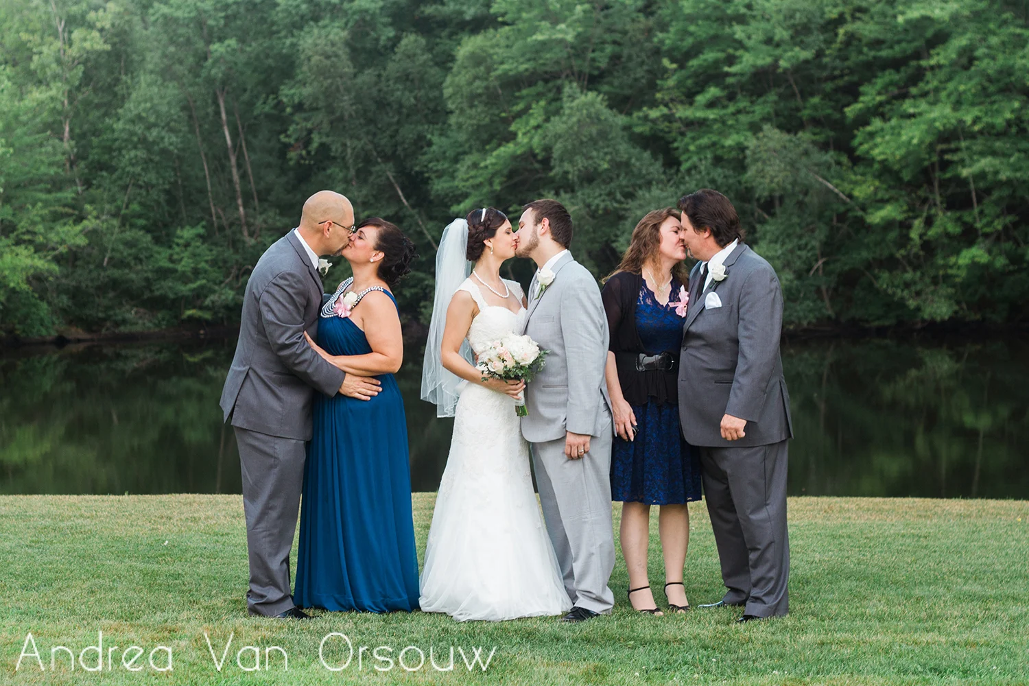 parents_kissing_wedding.jpg
