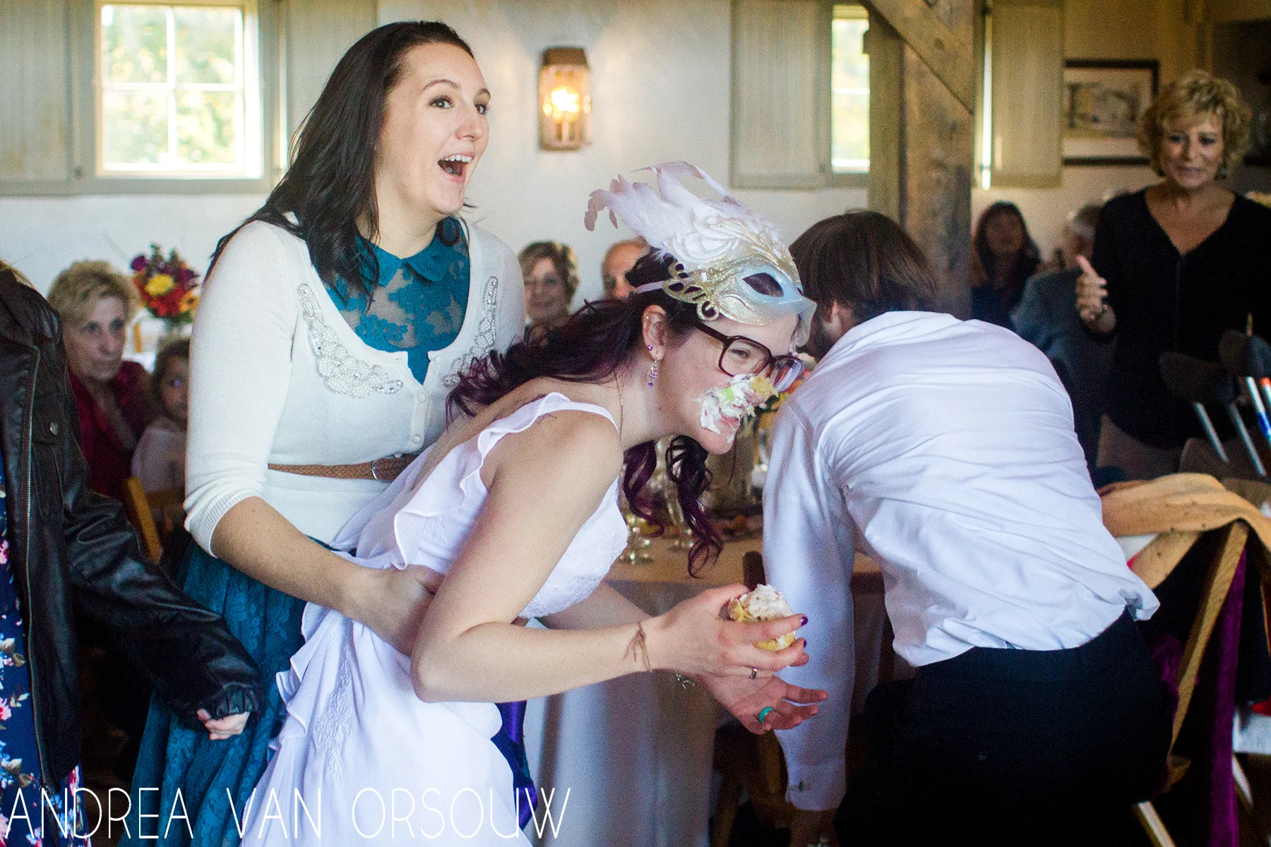 cupcake_revenge_wedding.jpg