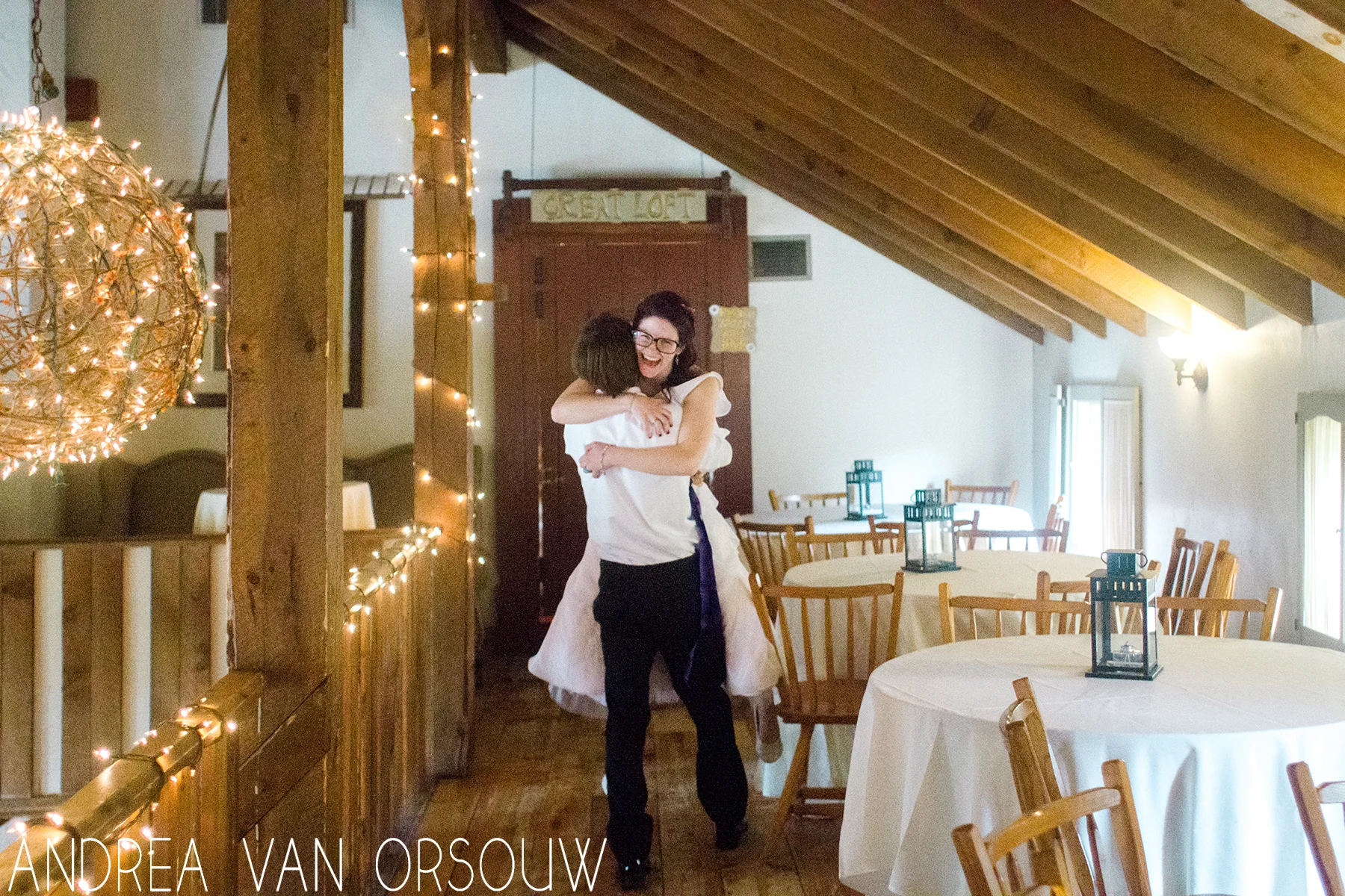 groom_carrying_bride_wedding.jpg