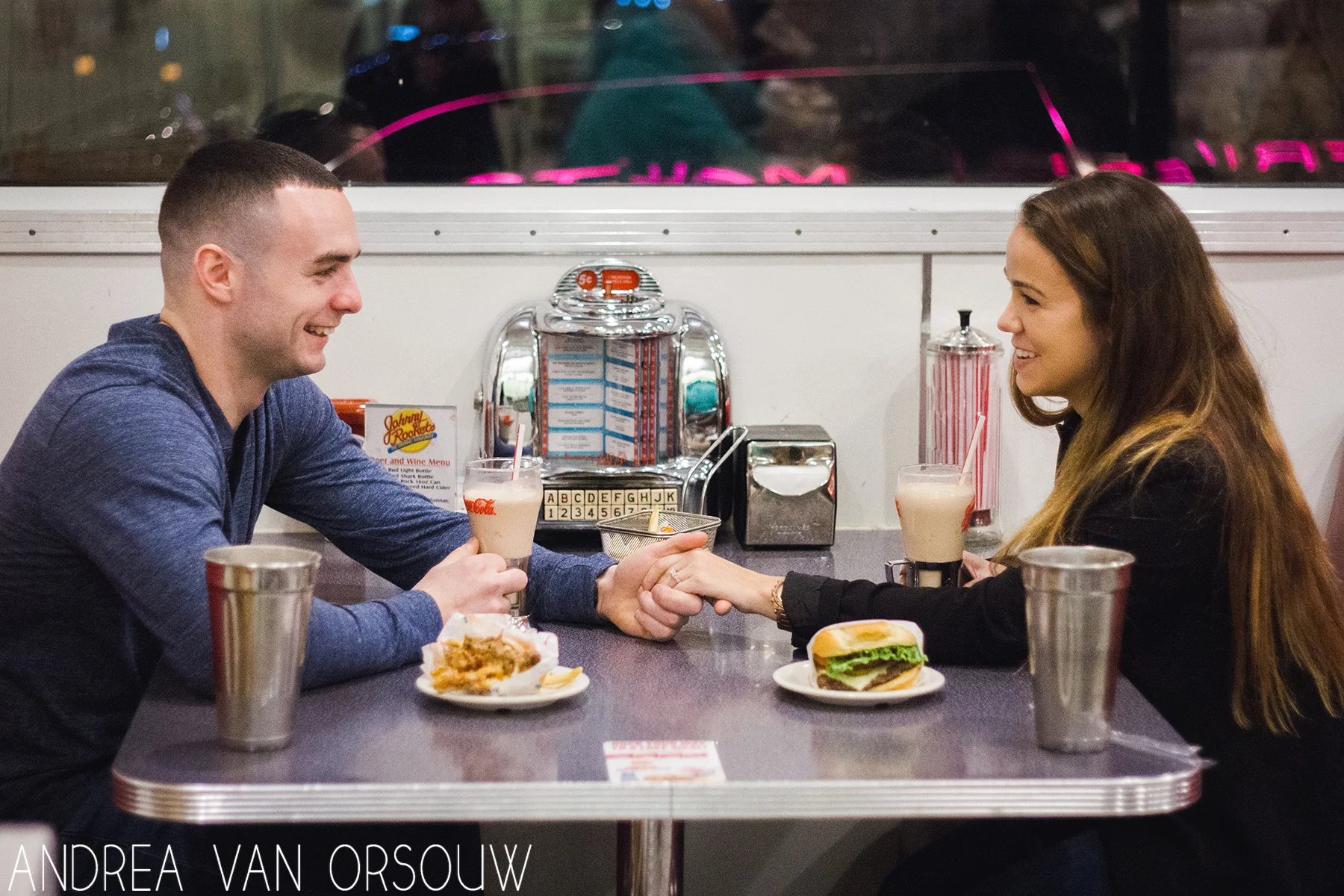 johnny_rockets_engagement_session_photos.jpg