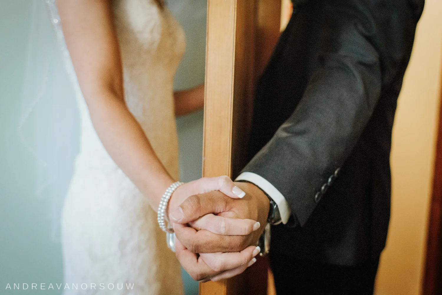 husband_wife_couple_no_look_holding_hands_rhode_island_connecticut_photographer_new_england.jpg