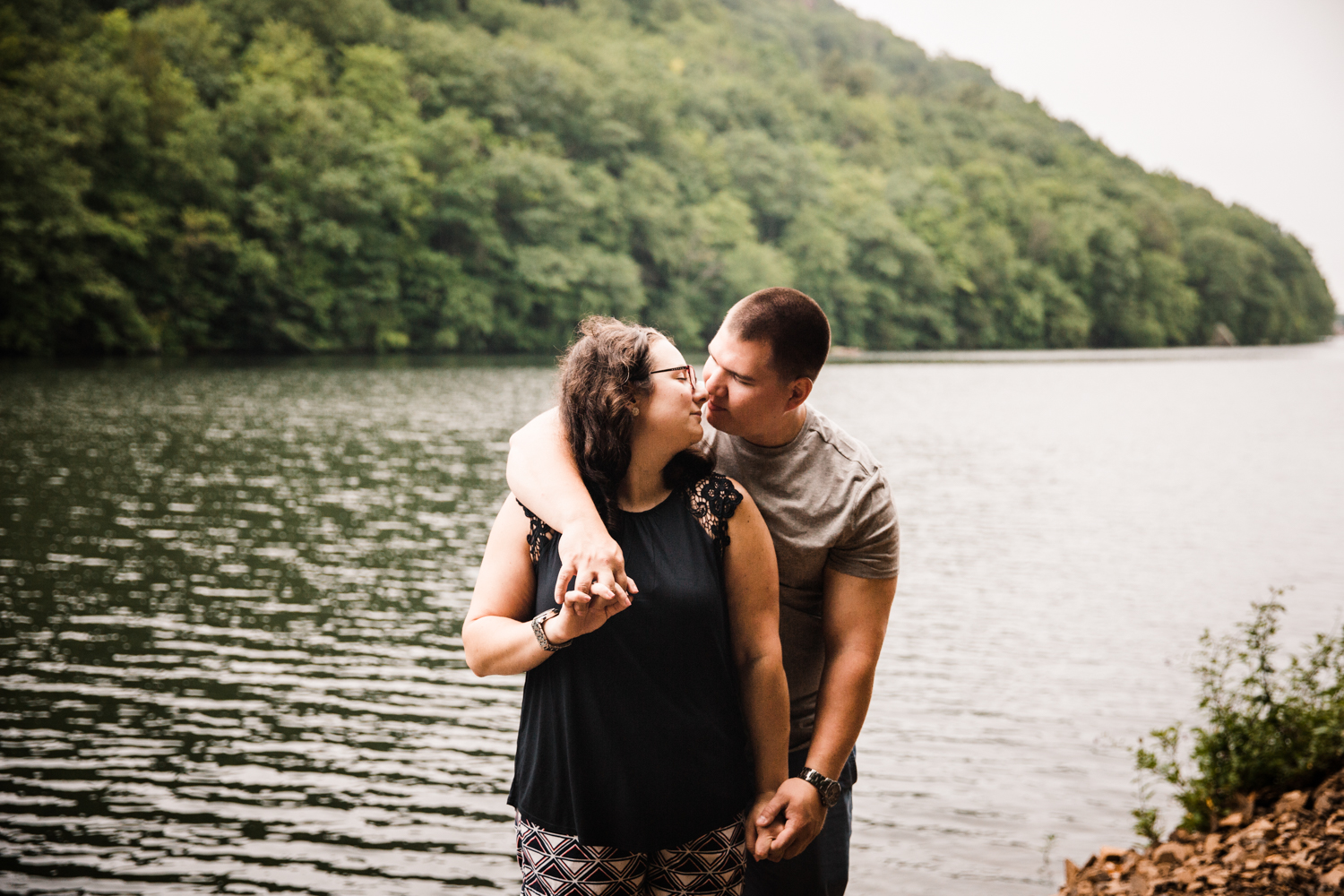 engagement-session-in-connecticut-giuffrida-park-meriden-new-england.jpg